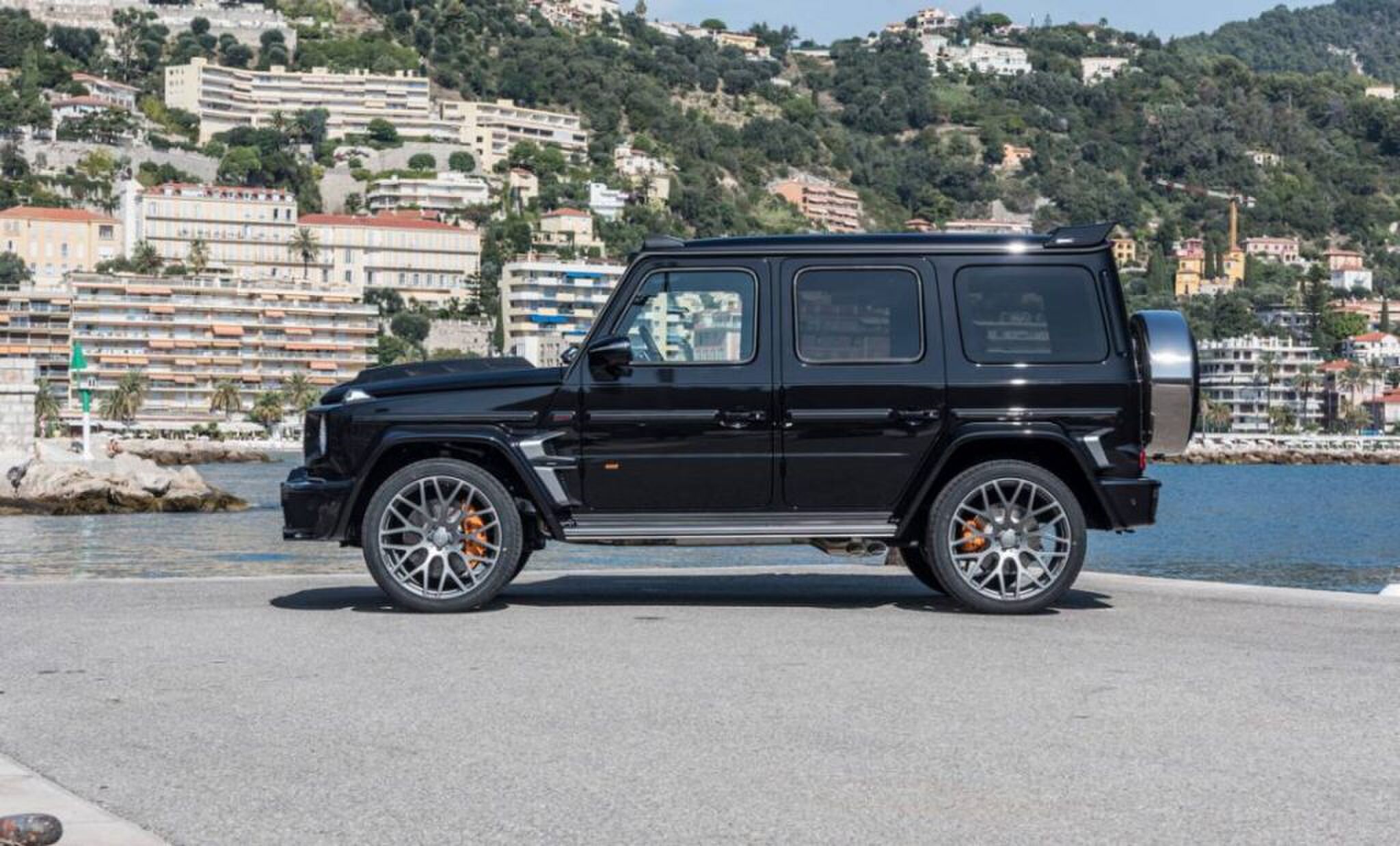 mercedes-benz g-klasse brabus 700 widestar MAN MAN
