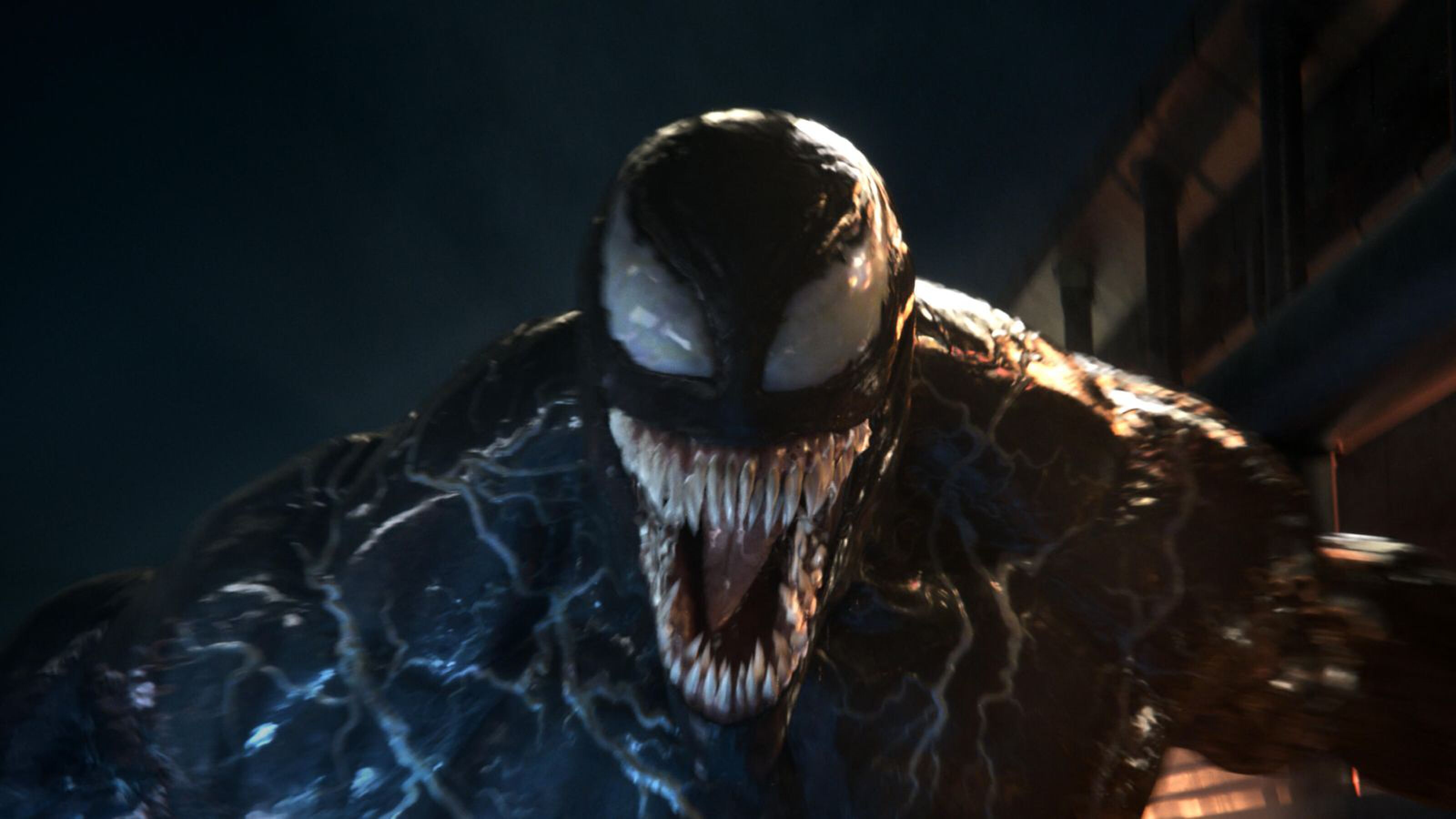 venom kritiek MAN MAN