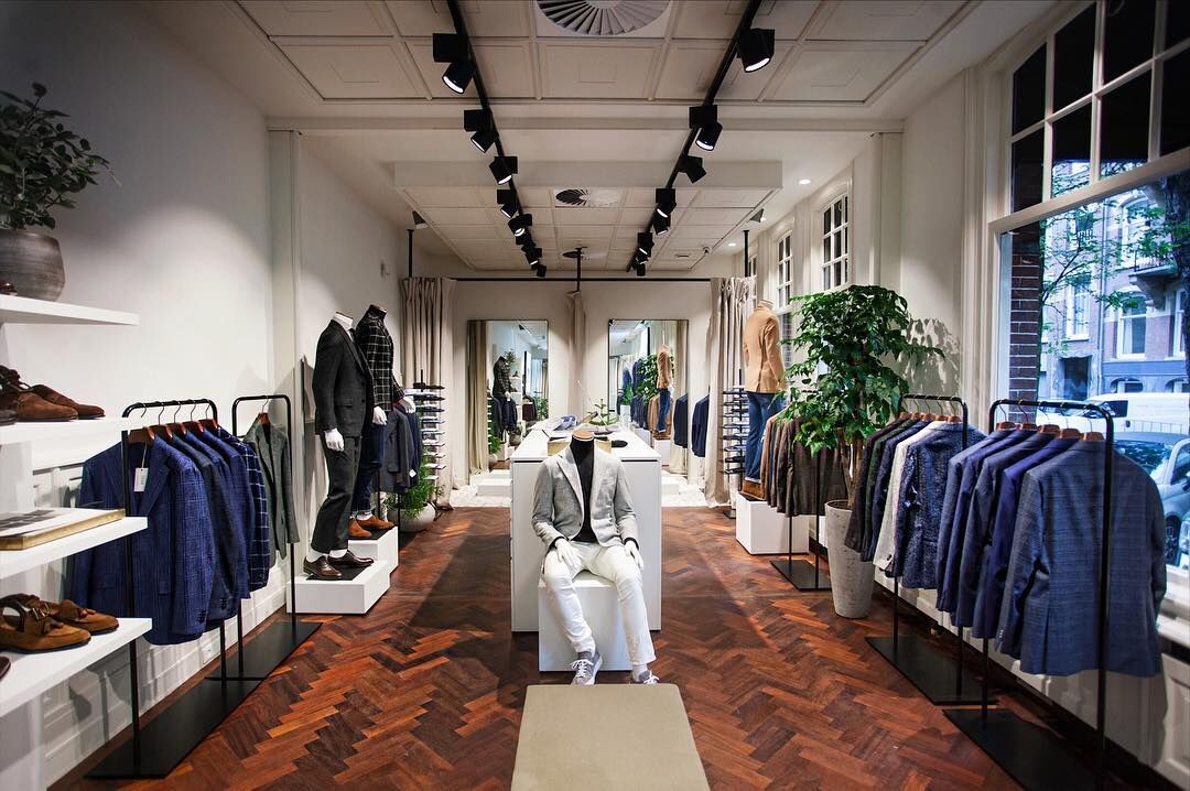 Pakken winkels in Amsterdam MAN MAN 12