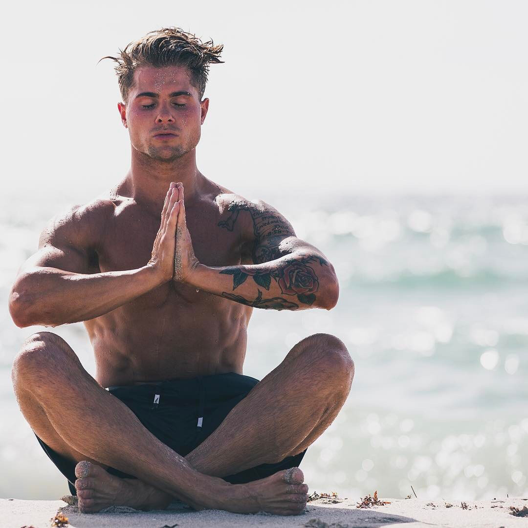 Hoe je door een trainingsplateau heen kan trainen voor spiermassa MAN MAN