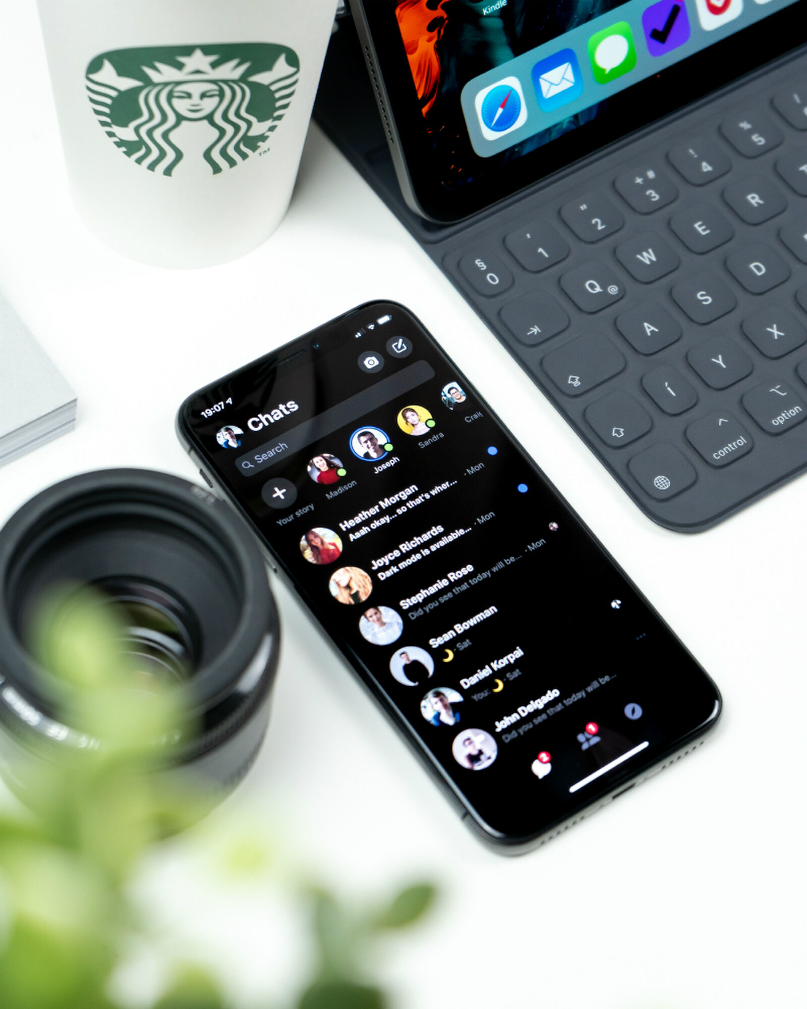 dark mode iPhone
