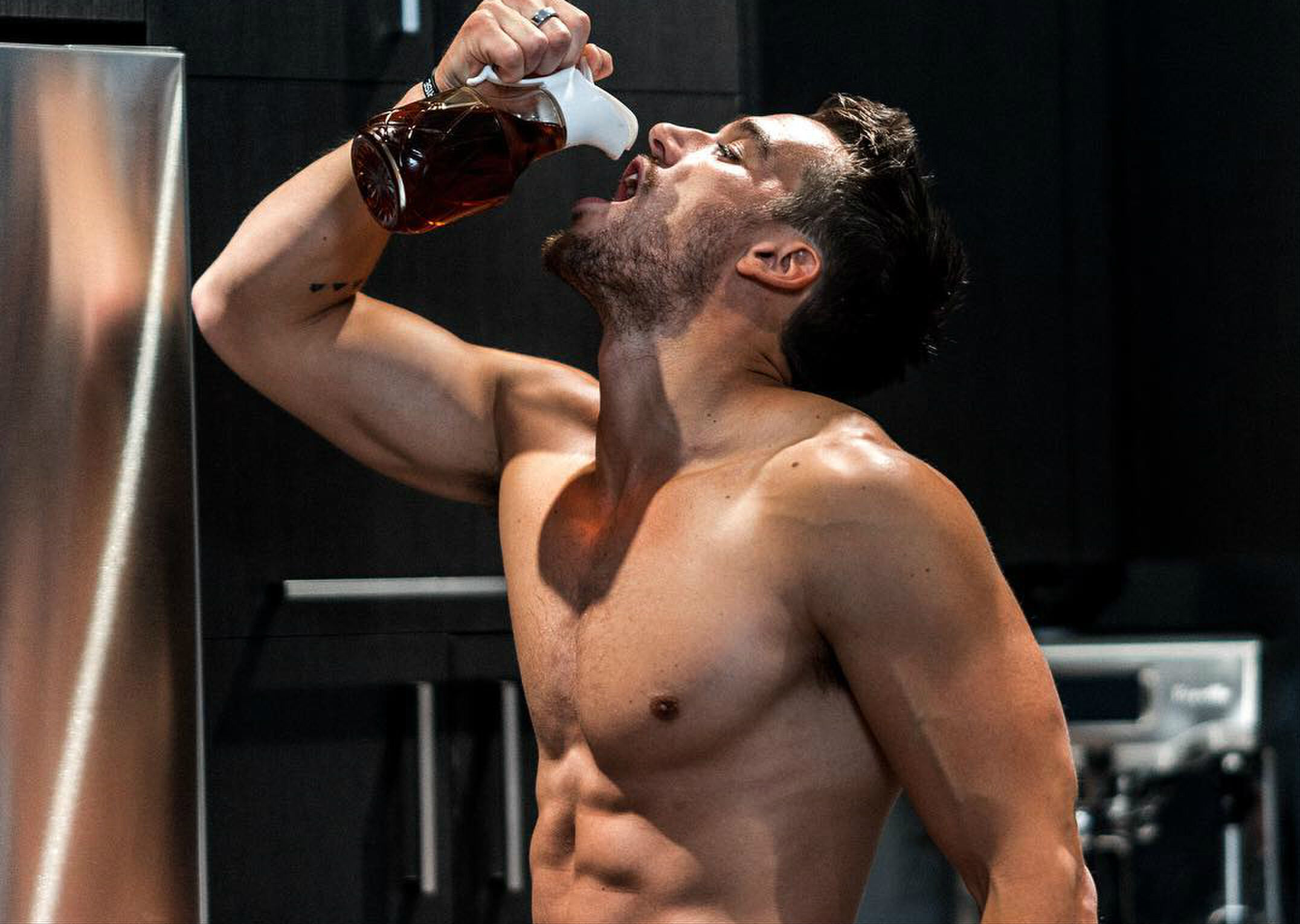 Dit is de reden waarom diëten eigenlijk helemaal niet werkt MAN MAN