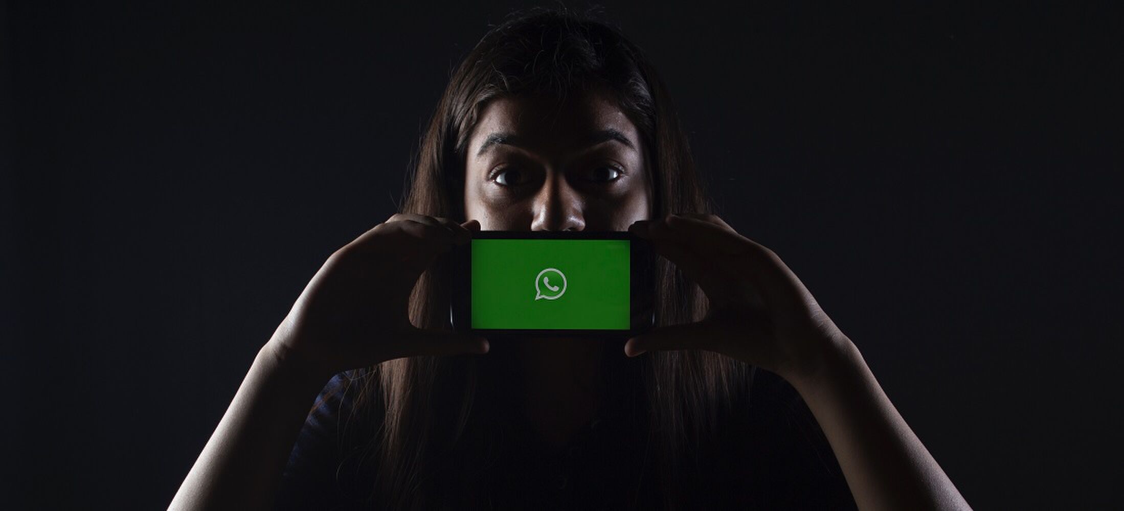 WhatsApp storing