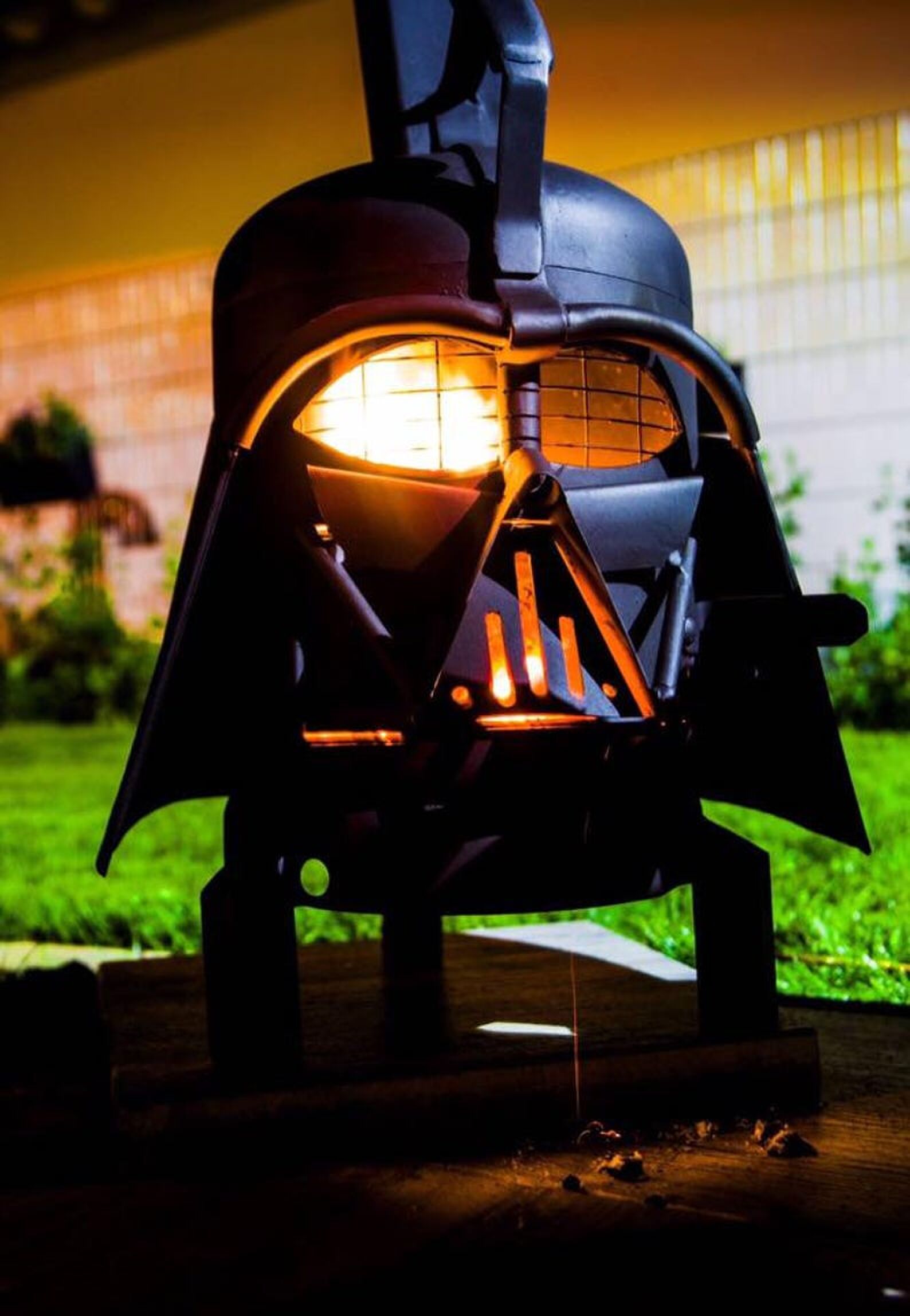 Darth Vader grill