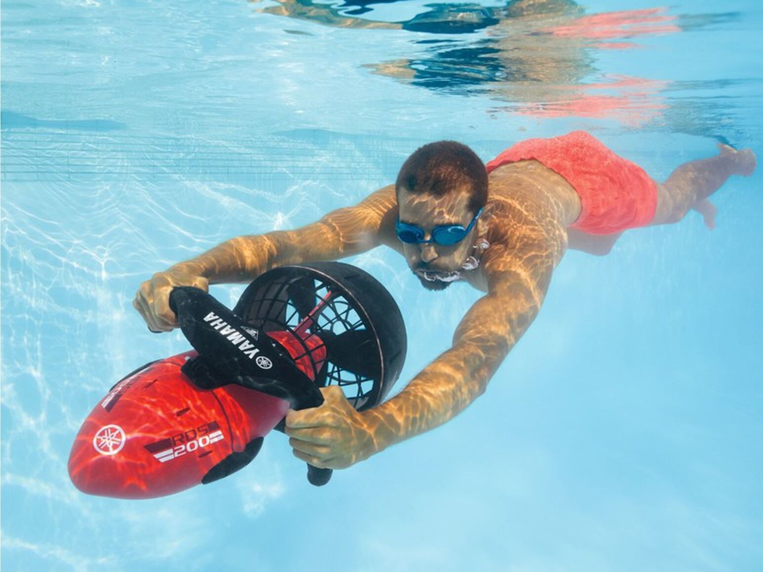 Lidl spullen in zwembad