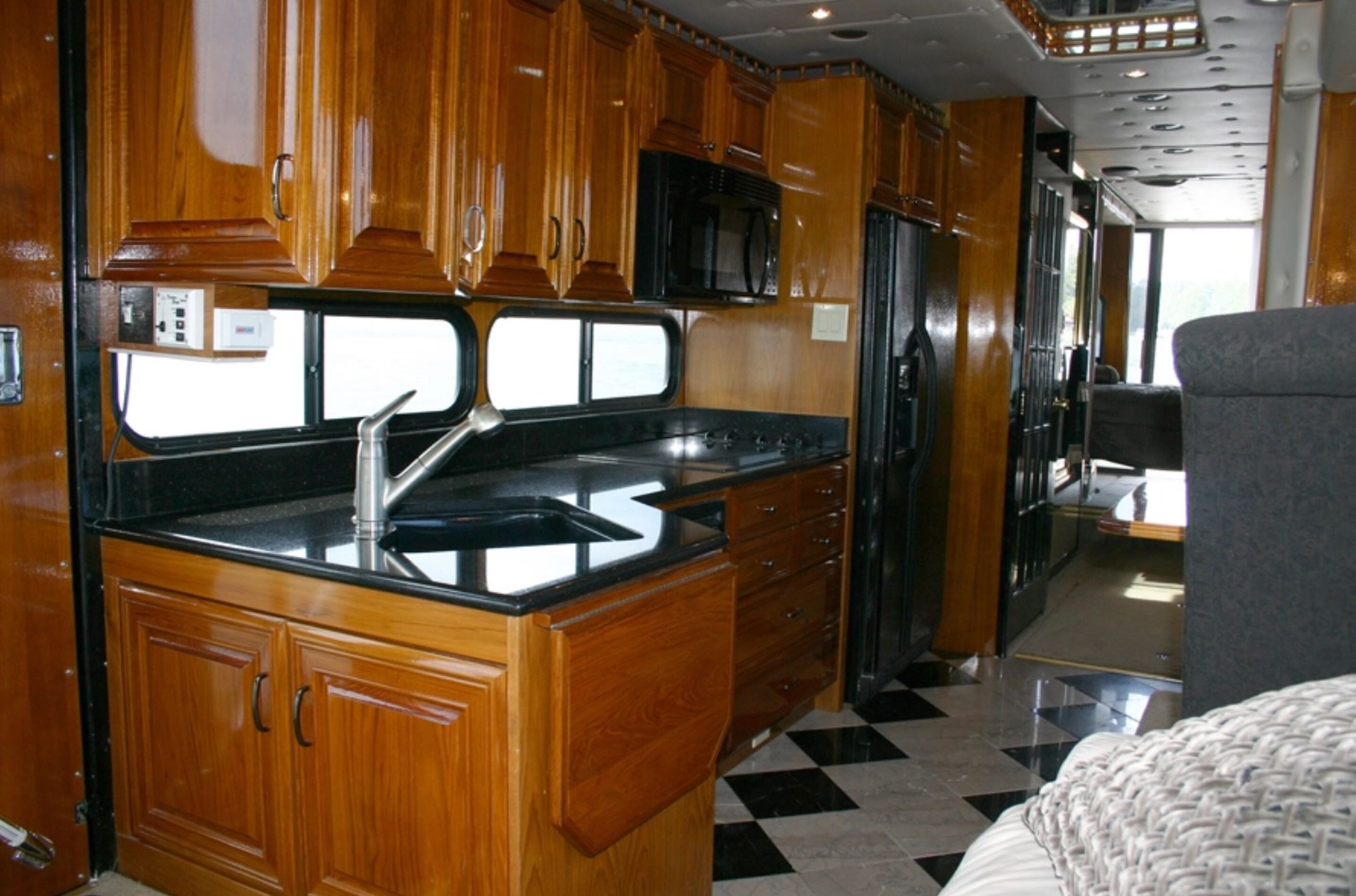 de keuken van de camper