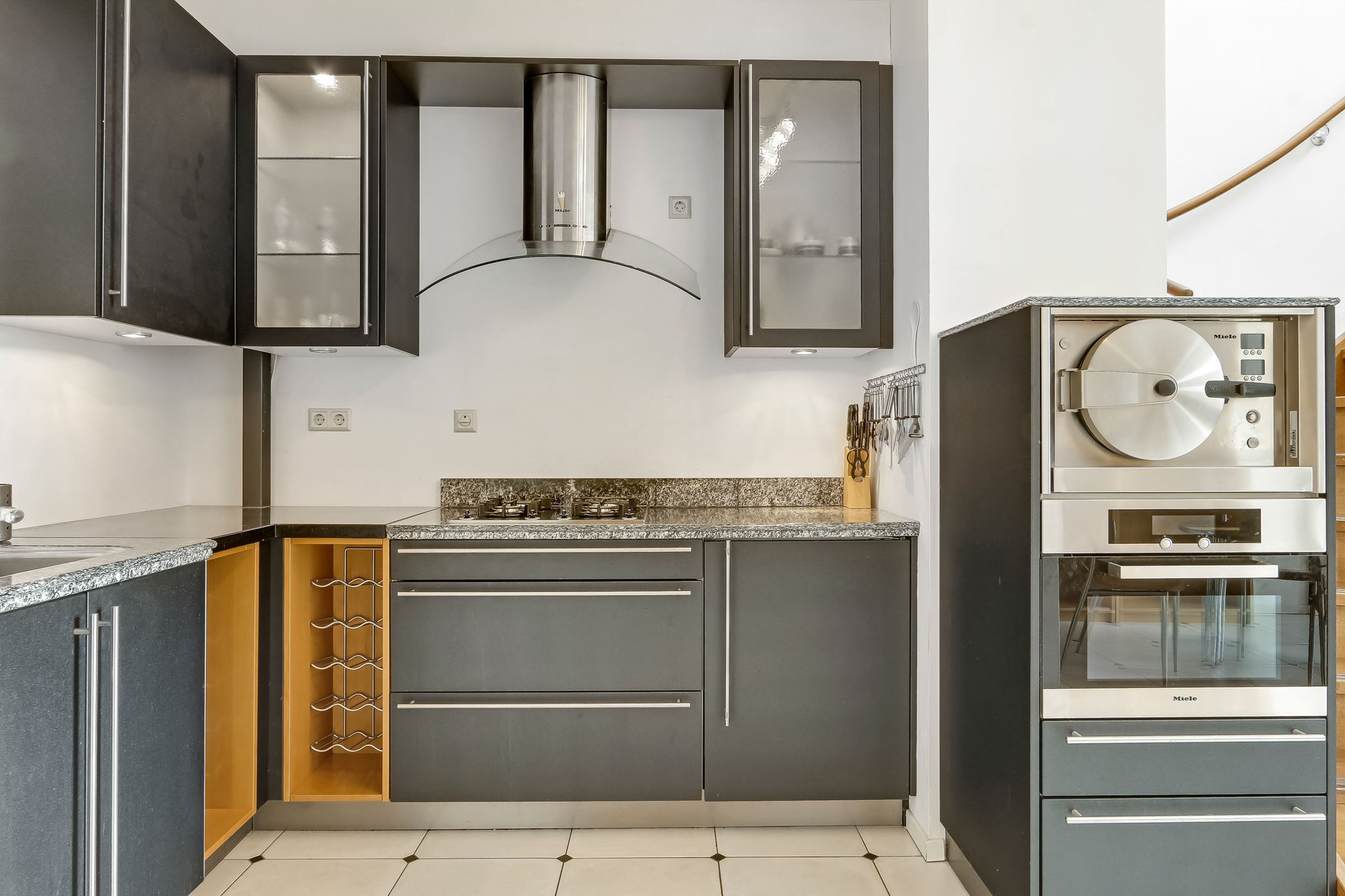 keuken met inbouwapparatuur