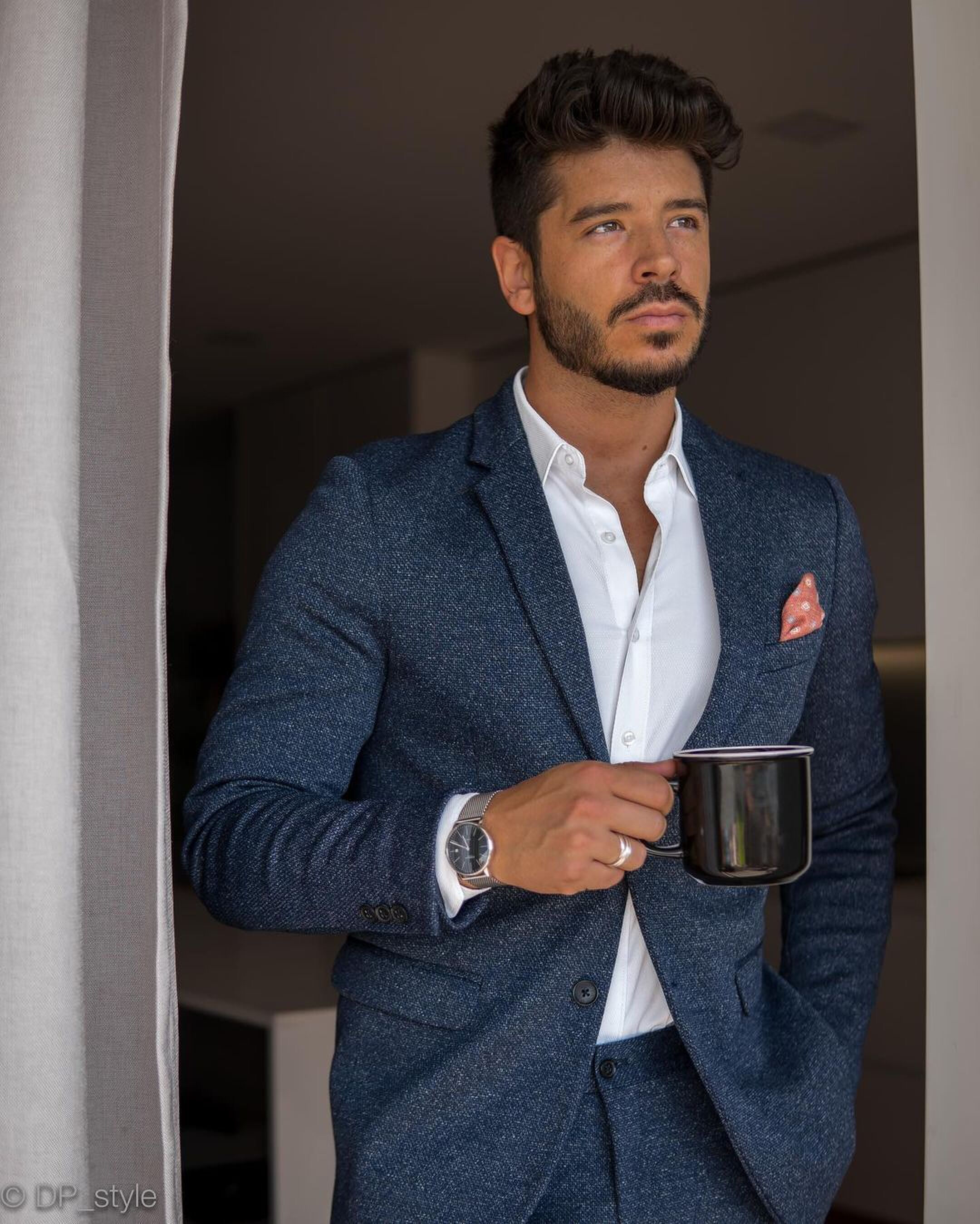 kleur overhemd bij pak