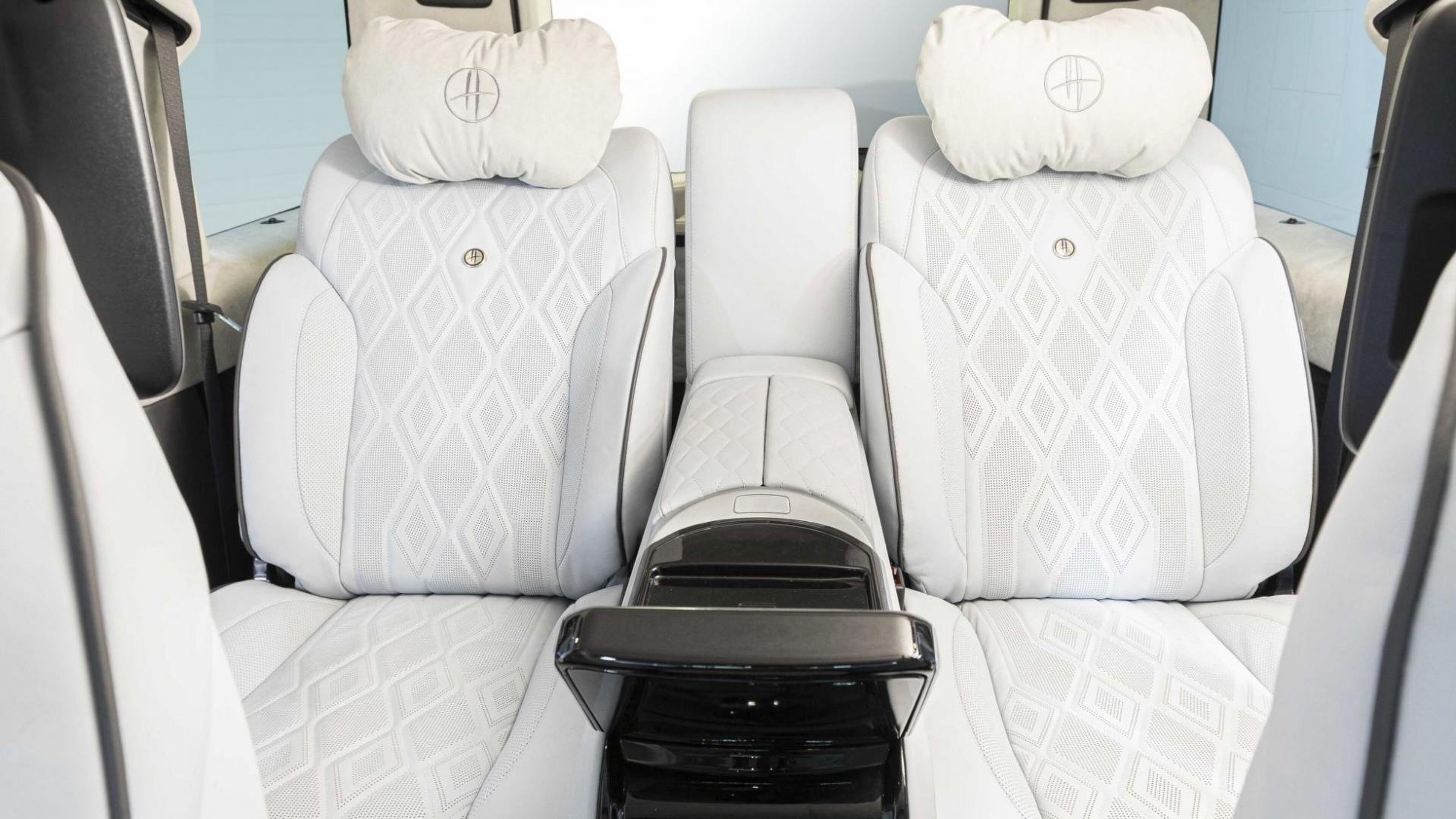 auto met massagestoelen
