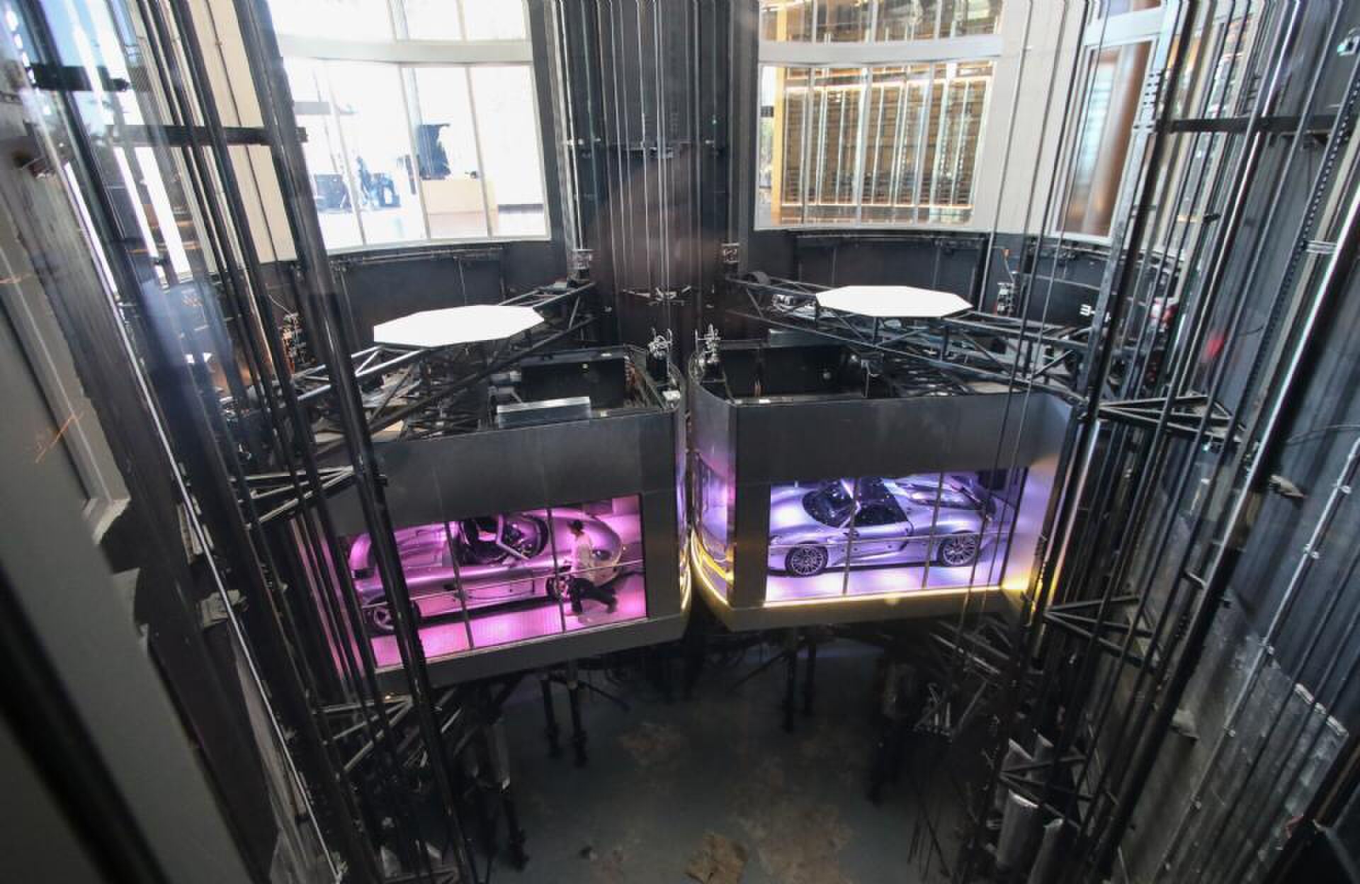 auto lift lionel messi