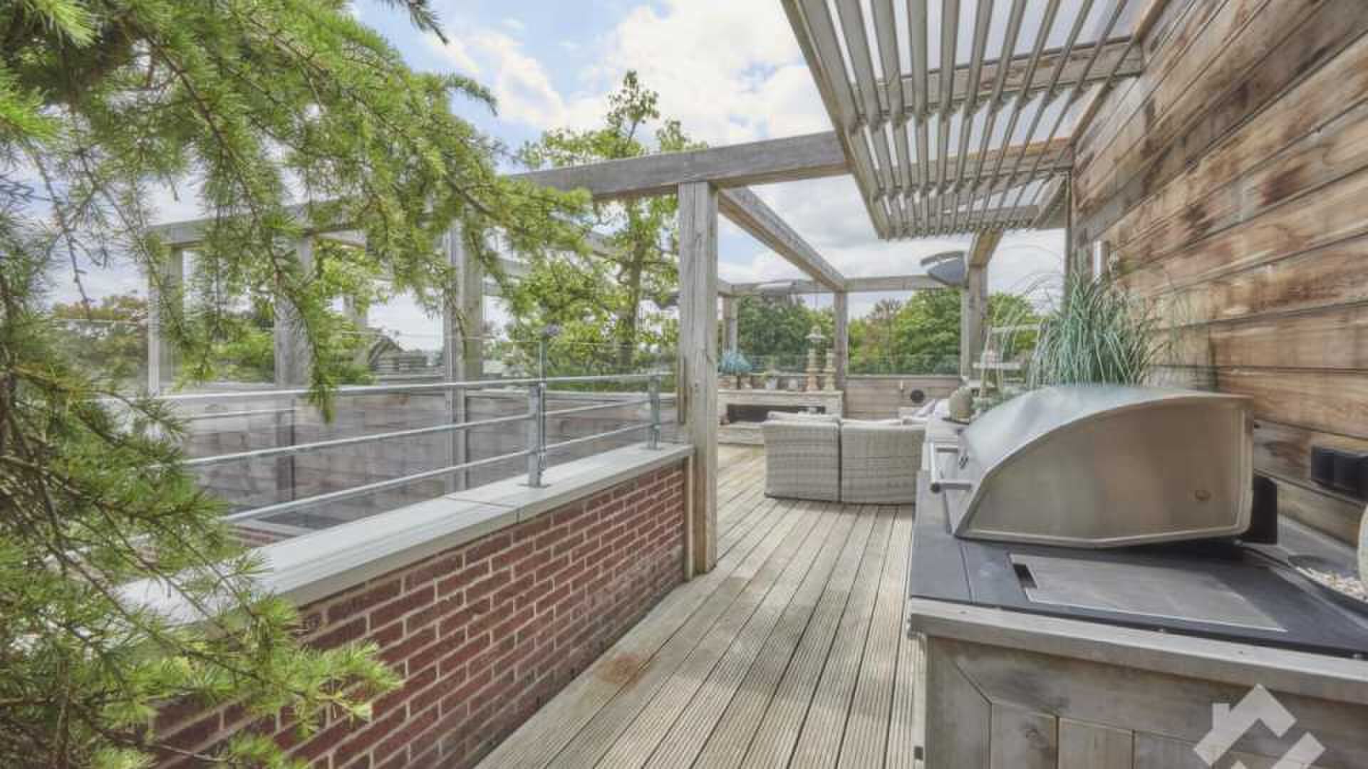 huis met buitenkeuken te koop