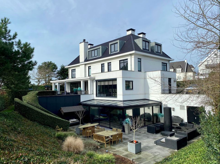 Dirk Kuijt zet zijn 6.9 miljoenenvilla in Noordwijk te koop