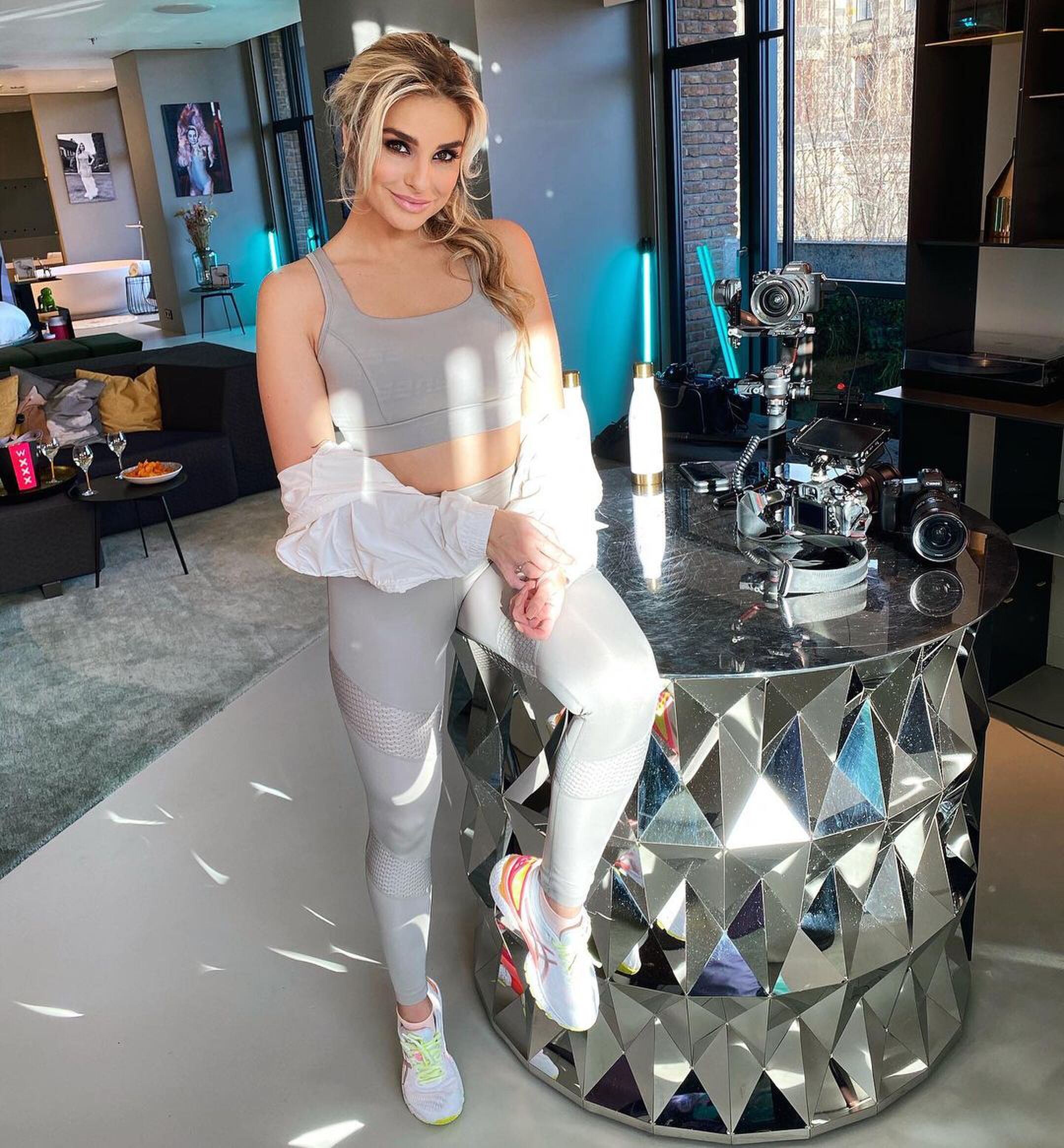 Gaby Blaaser pronkt met haar achterste op Instagram