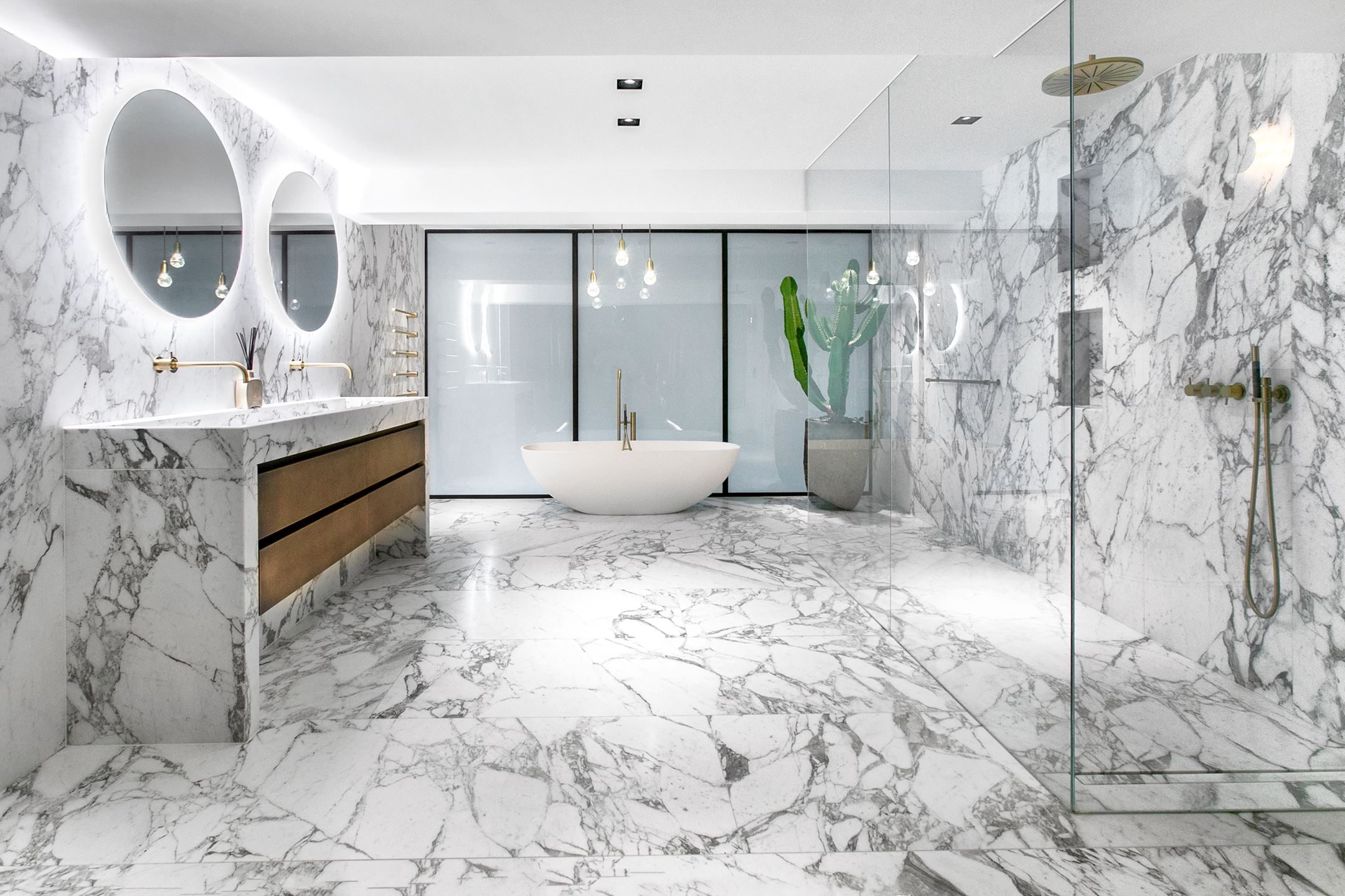 marmeren badkamer