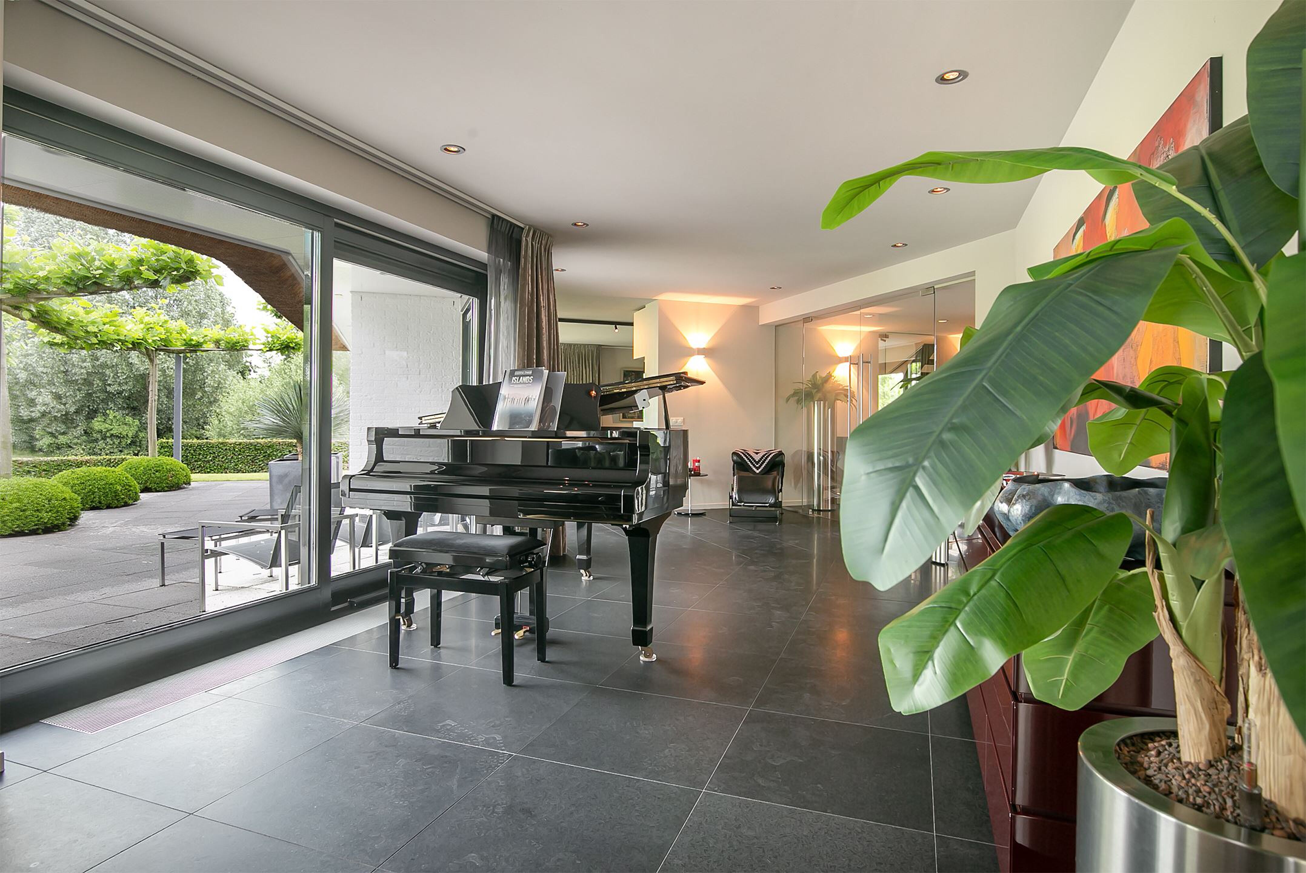 luxe villa funda goes