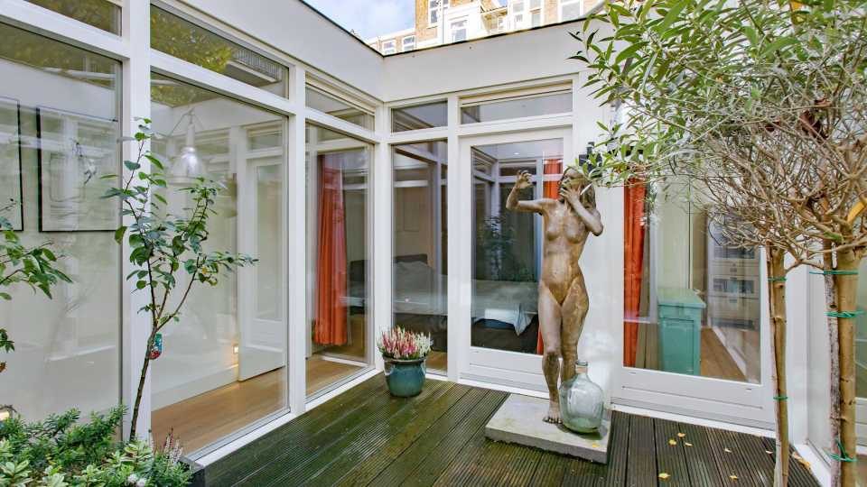 huis amsterdam nederlandse actrice patio