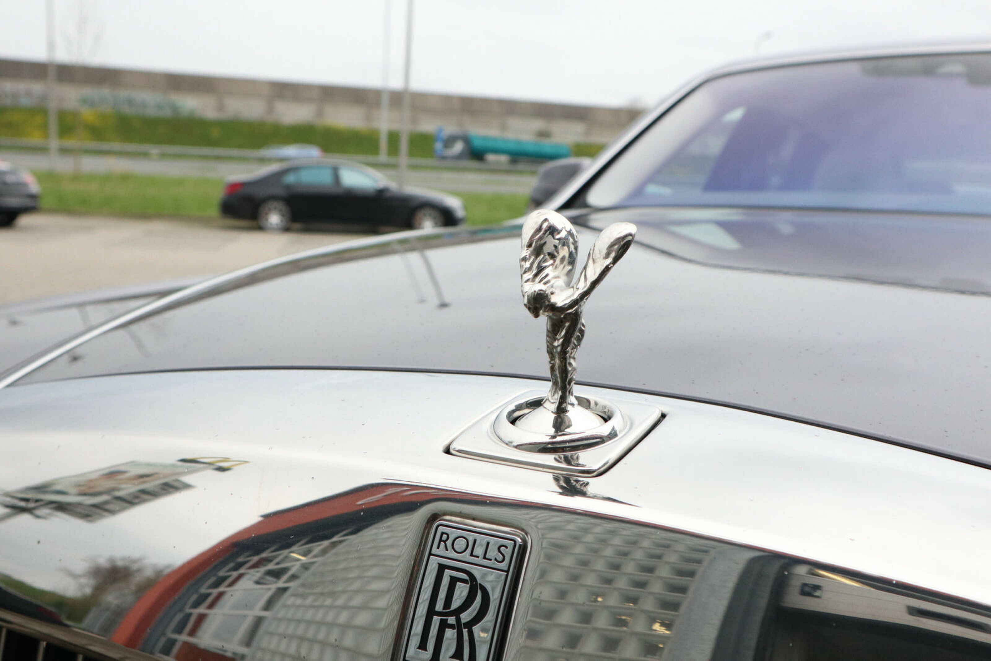 rolls royce beeldje auto