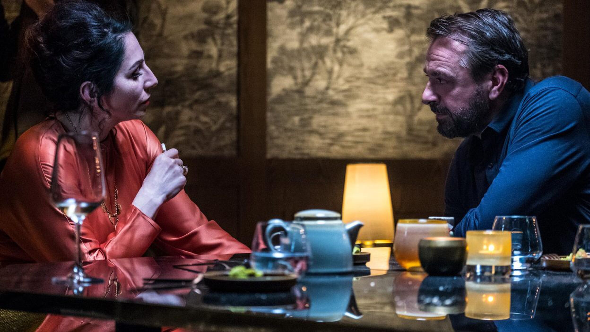 undercover derde seizoen aflevering 1