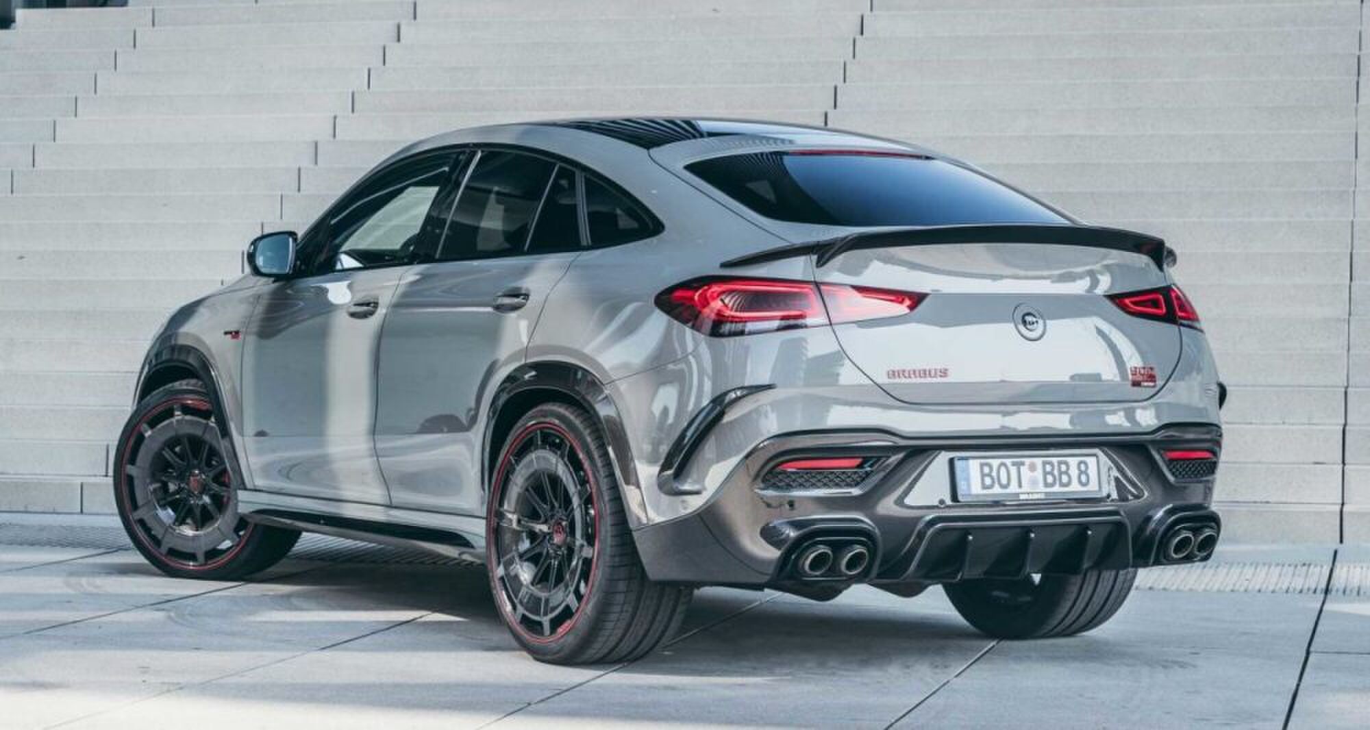Brabus 900 Rocket Edition SUV