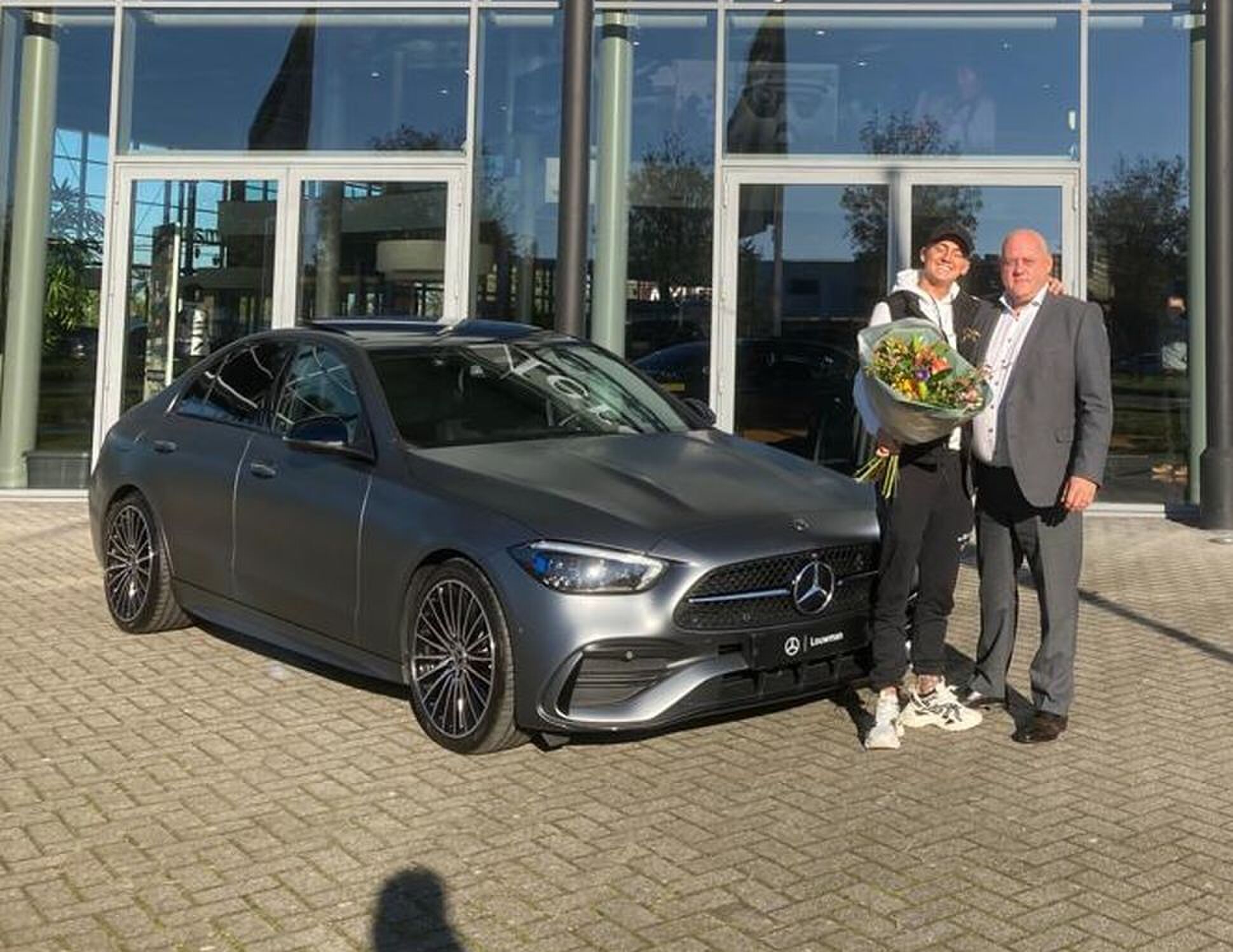 nieuwe auto van Mart Hoogkamer