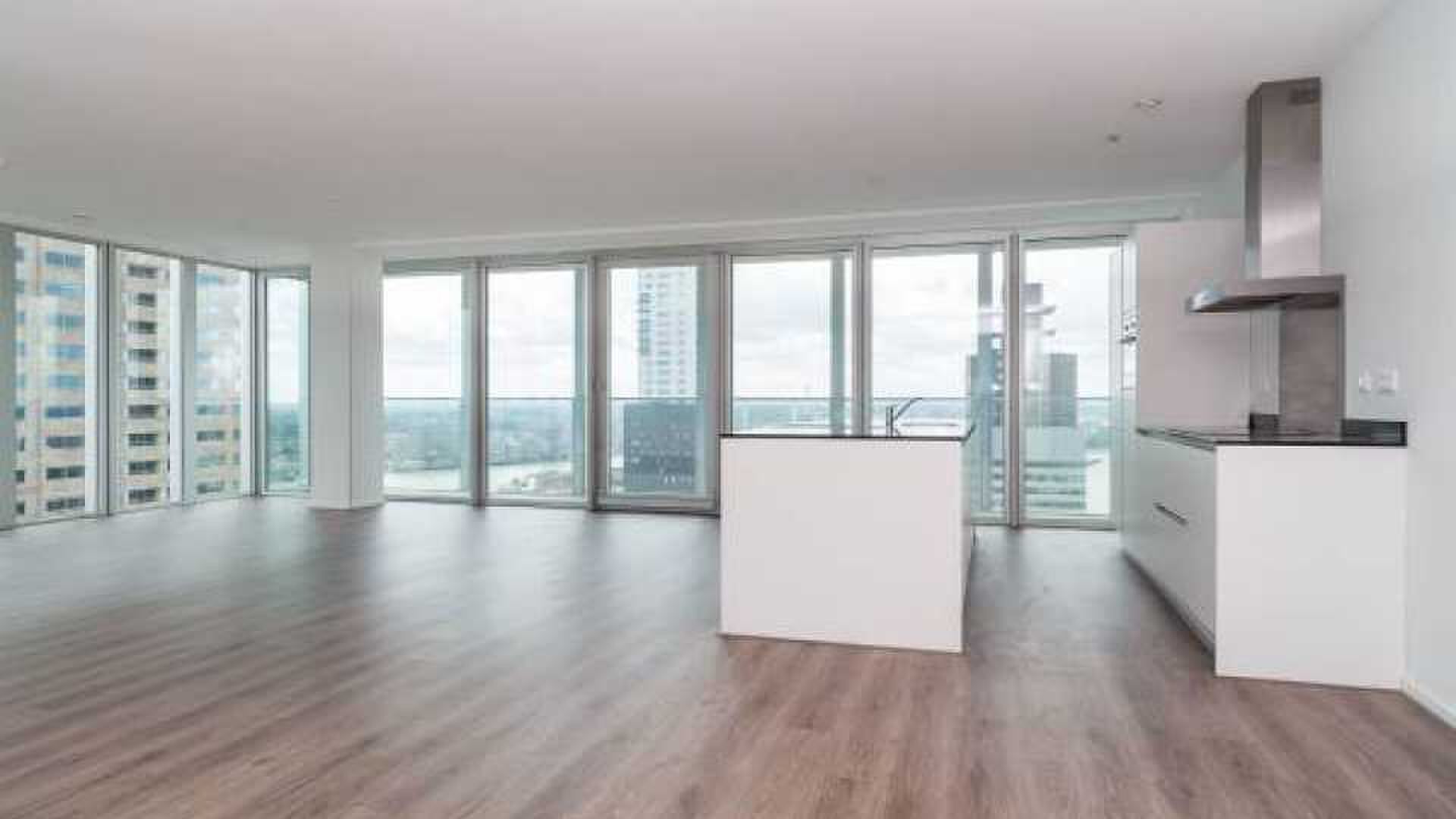 Binnenkijken bij de woning van Ajax-voetballer Steven Berghuis