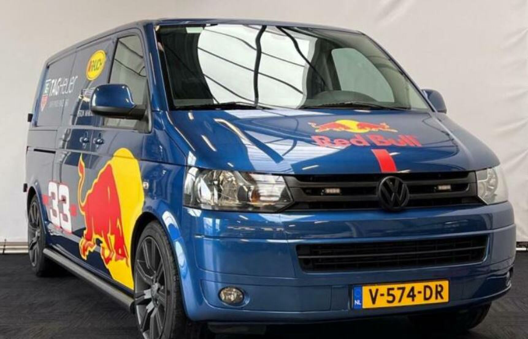 Speciaal Max Verstappen busje staat nu te koop op Marktplaats