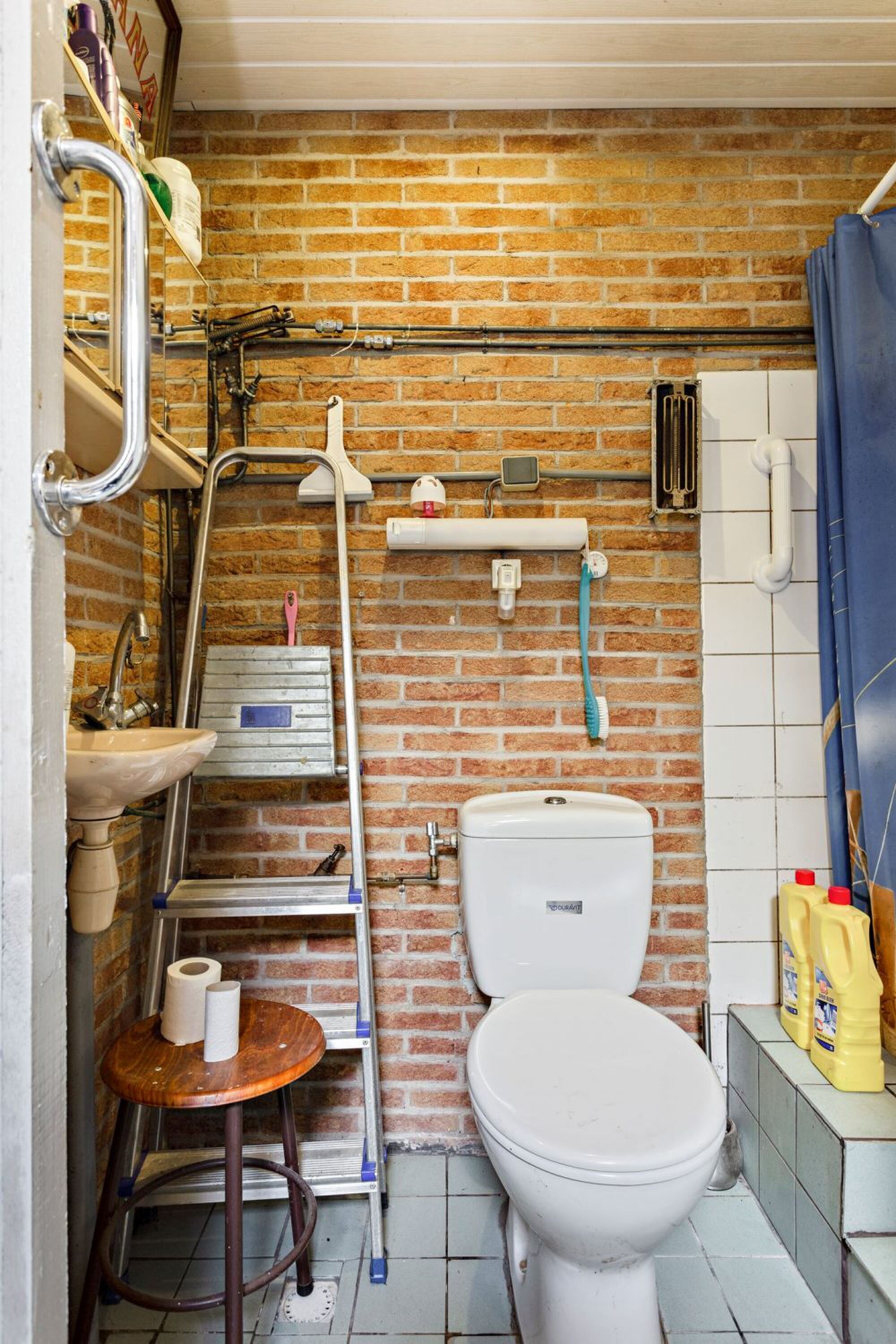 vreemde-funda-vondst-kluswoning-rotzooi