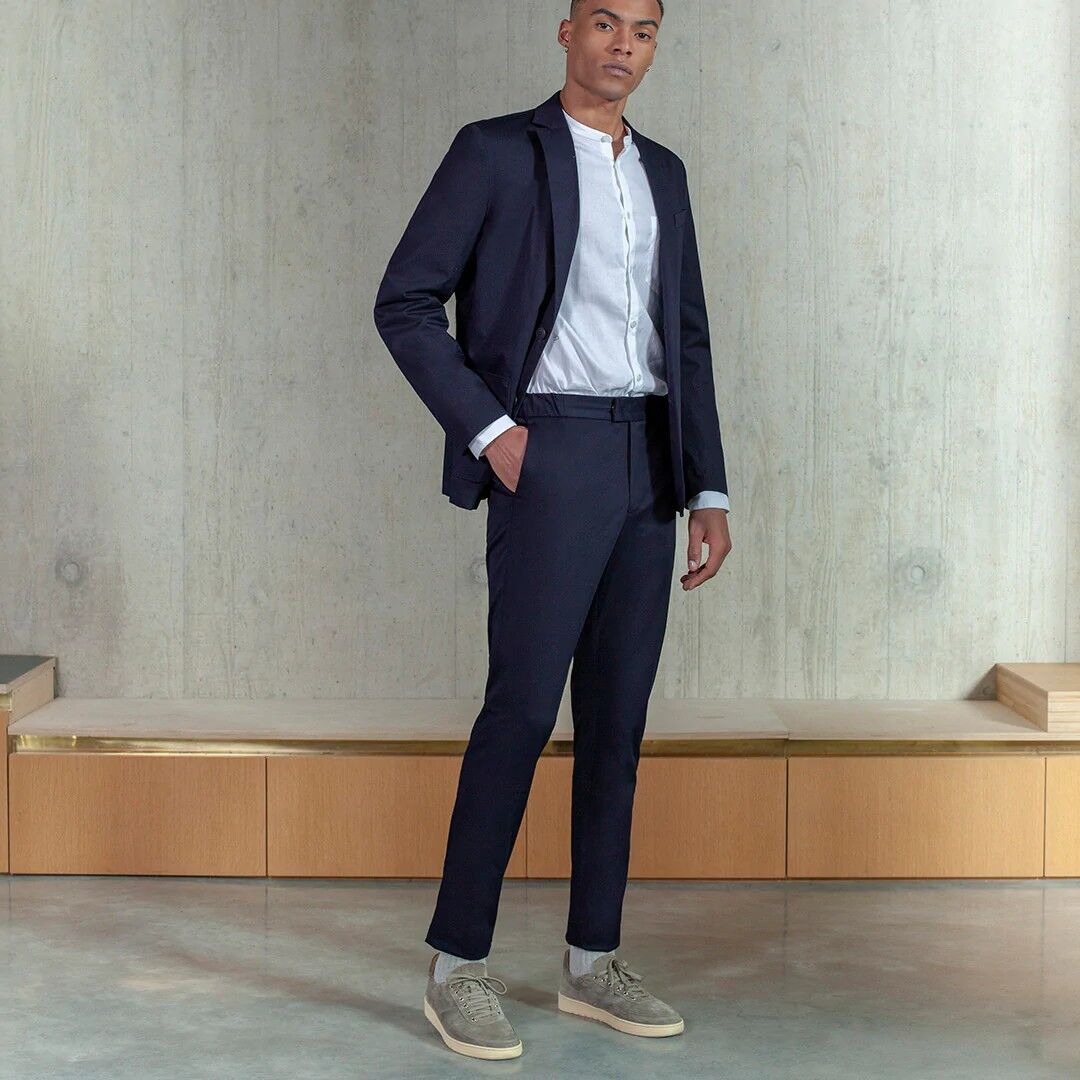 donkerblauw pak heren navy tweeknoops