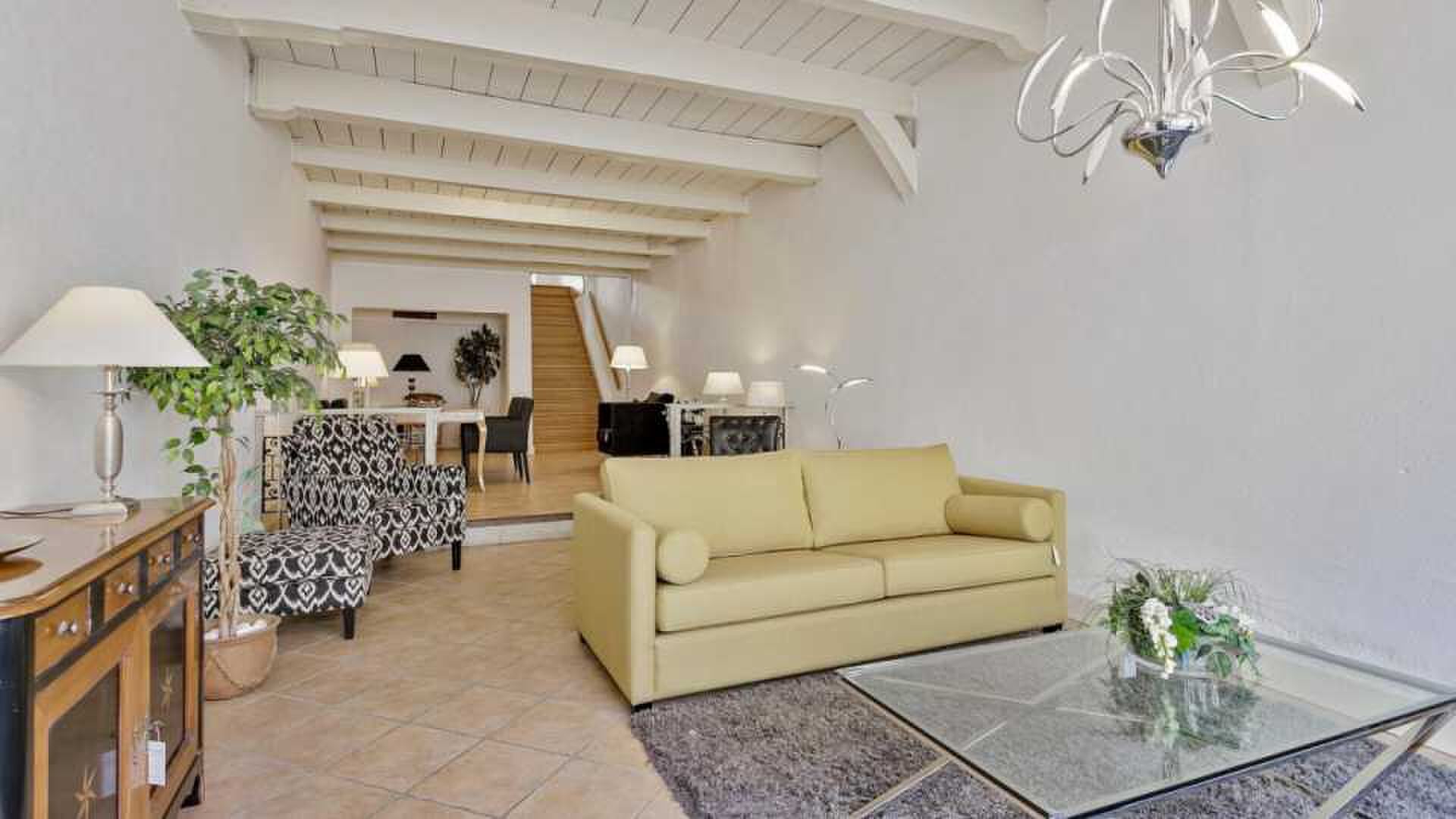 sonja bakker koopt pand