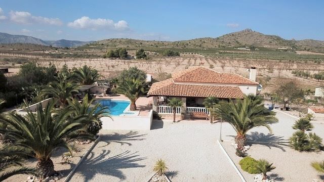 woning met groot perceel te koop in Spanje huis