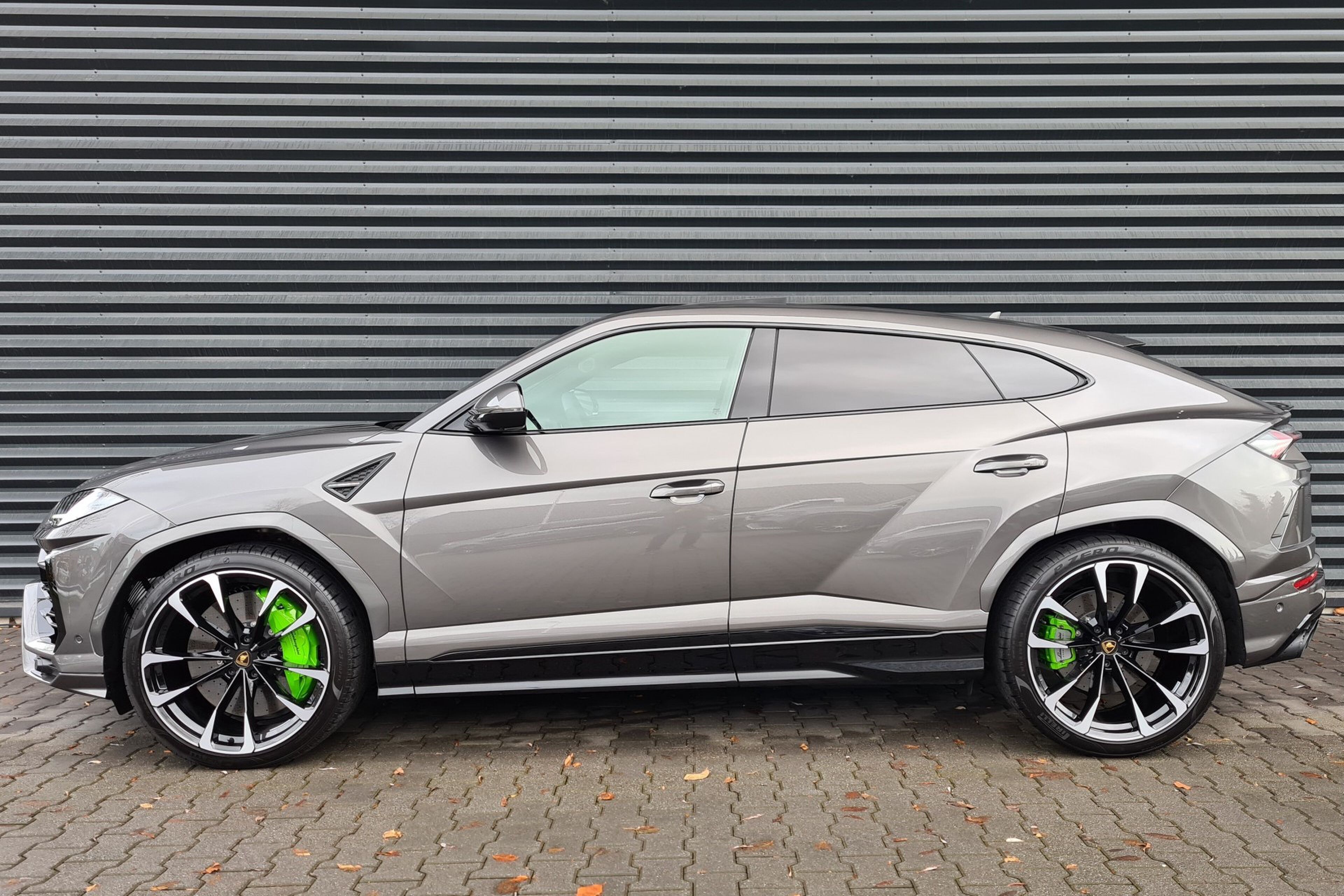duurste lamborghini marktplaats te koop SUV