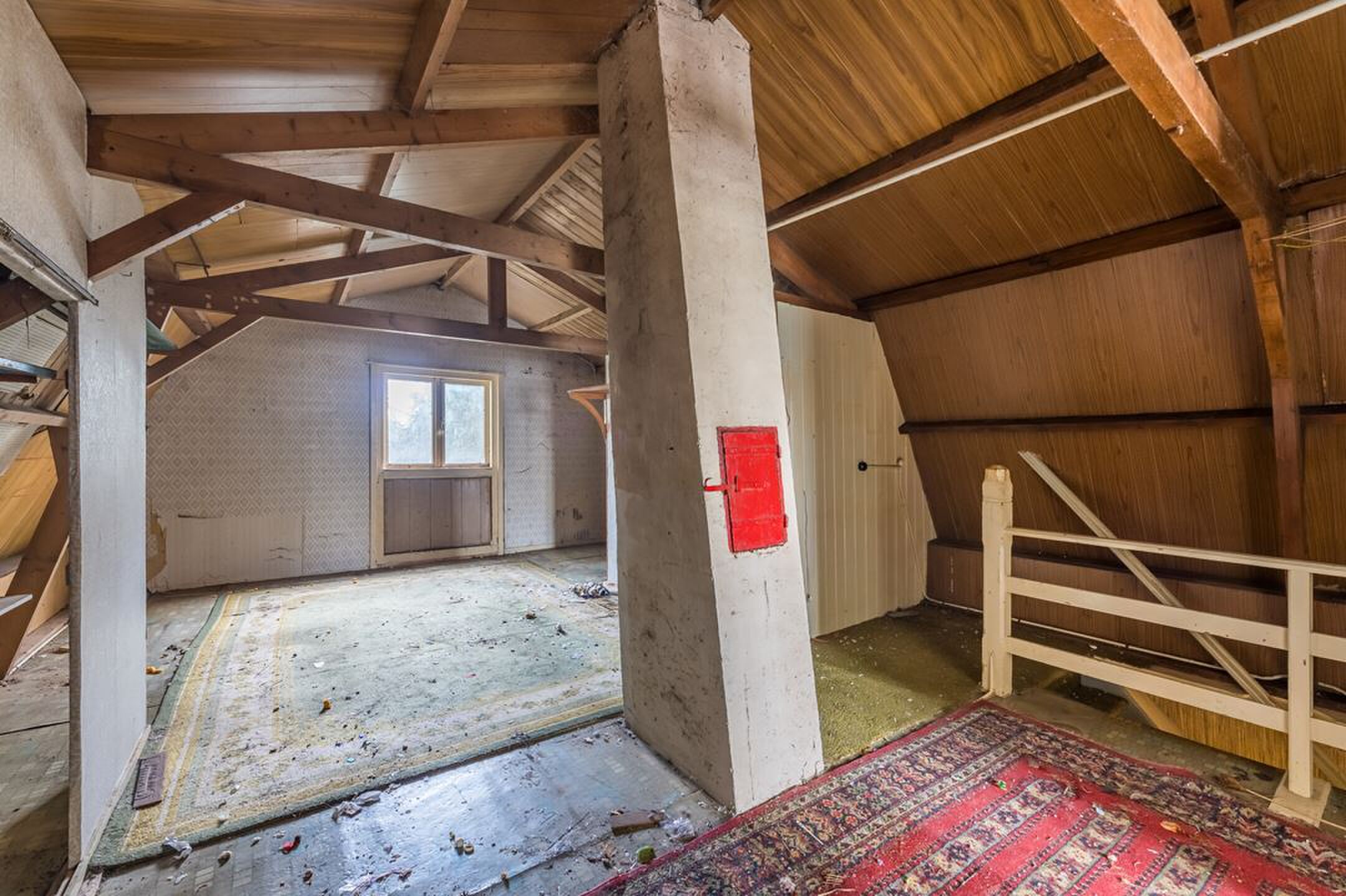 poppen woning bovenverdieping slaapkamer te koop