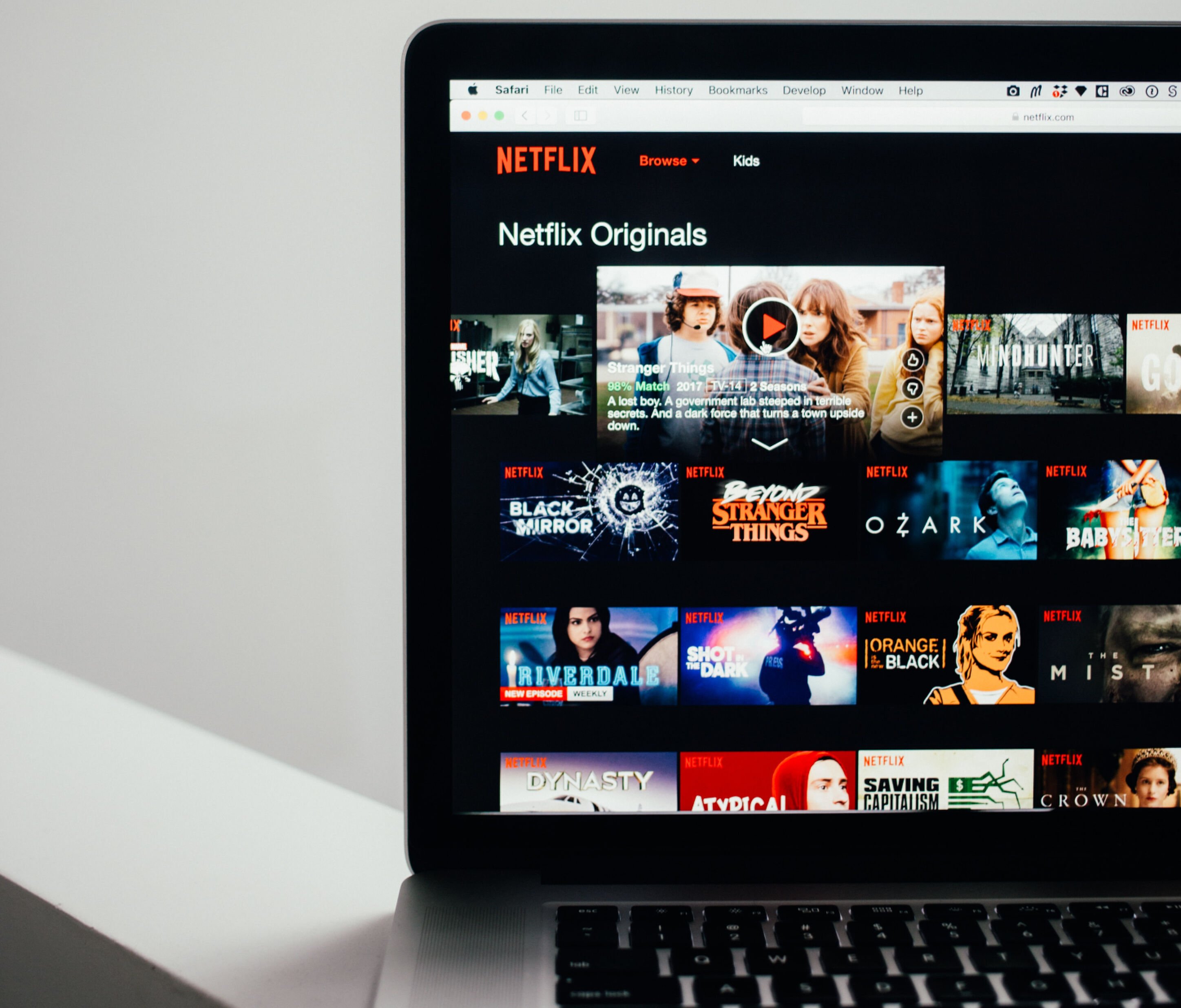 streamingdienst netflix adverteren minder abonnees