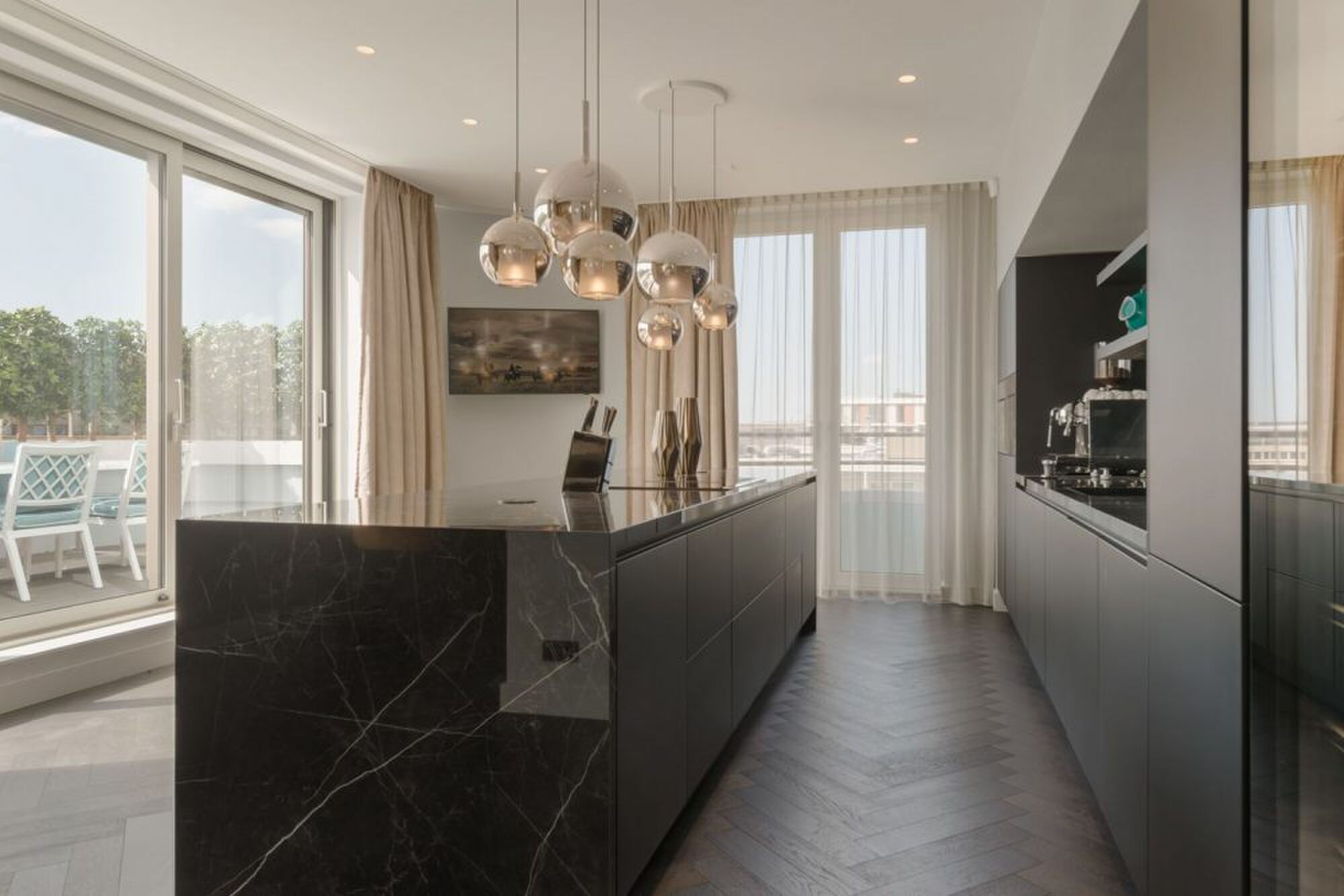 gordon-verkoopt-penthouse-amsterdam