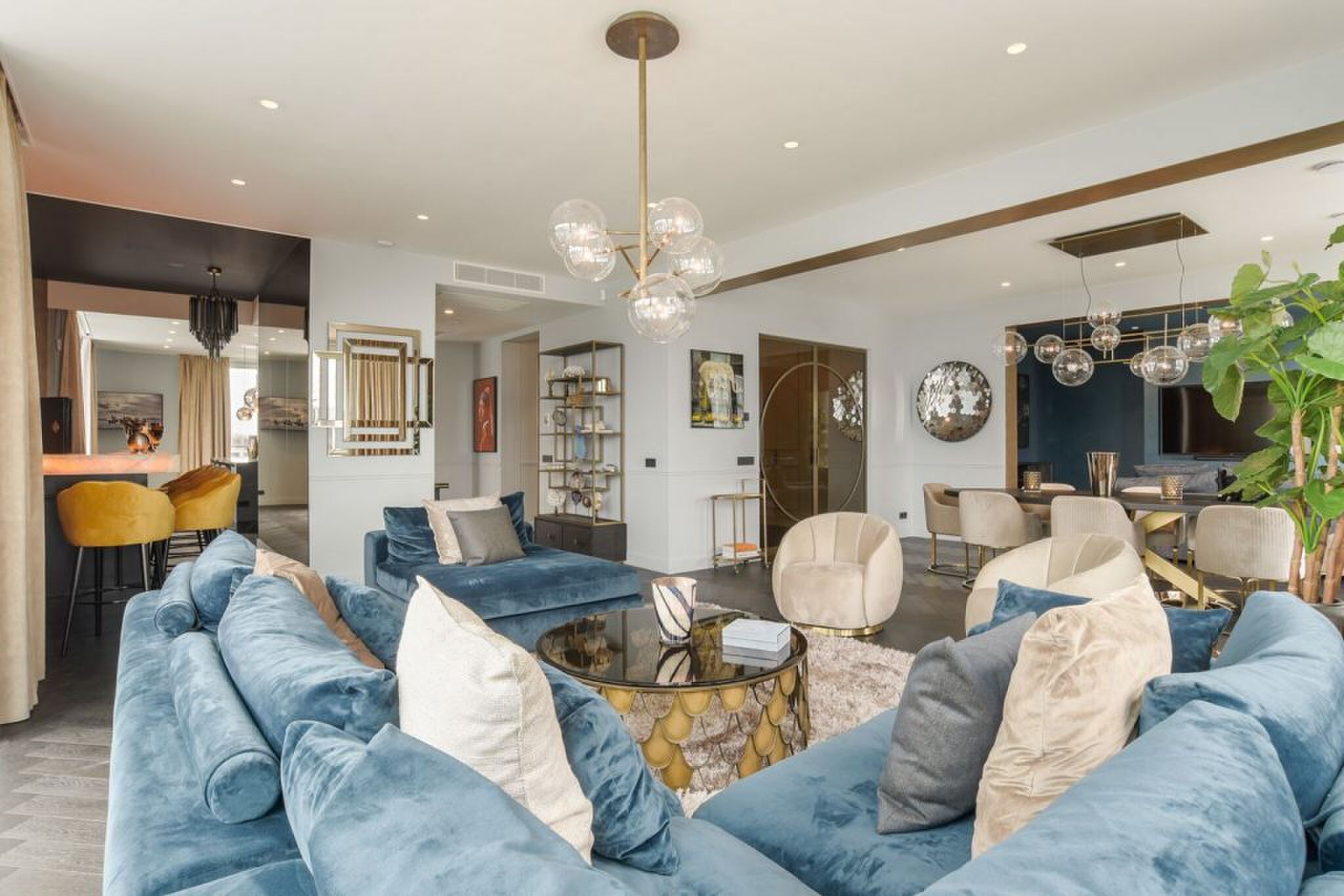 gordon-verkoopt-penthouse-amsterdam