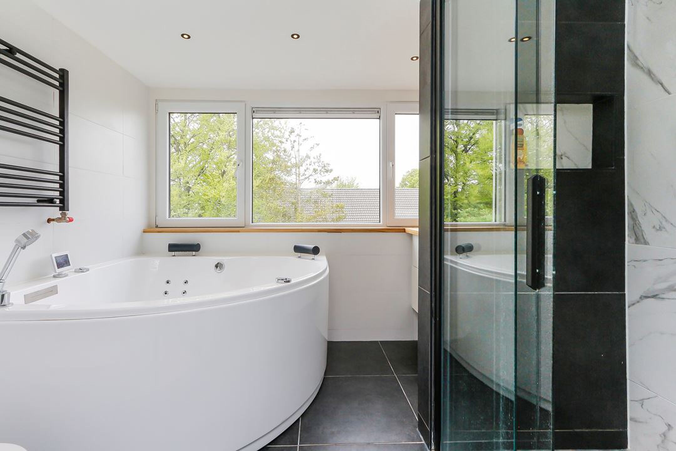 whirpool bad badkamer