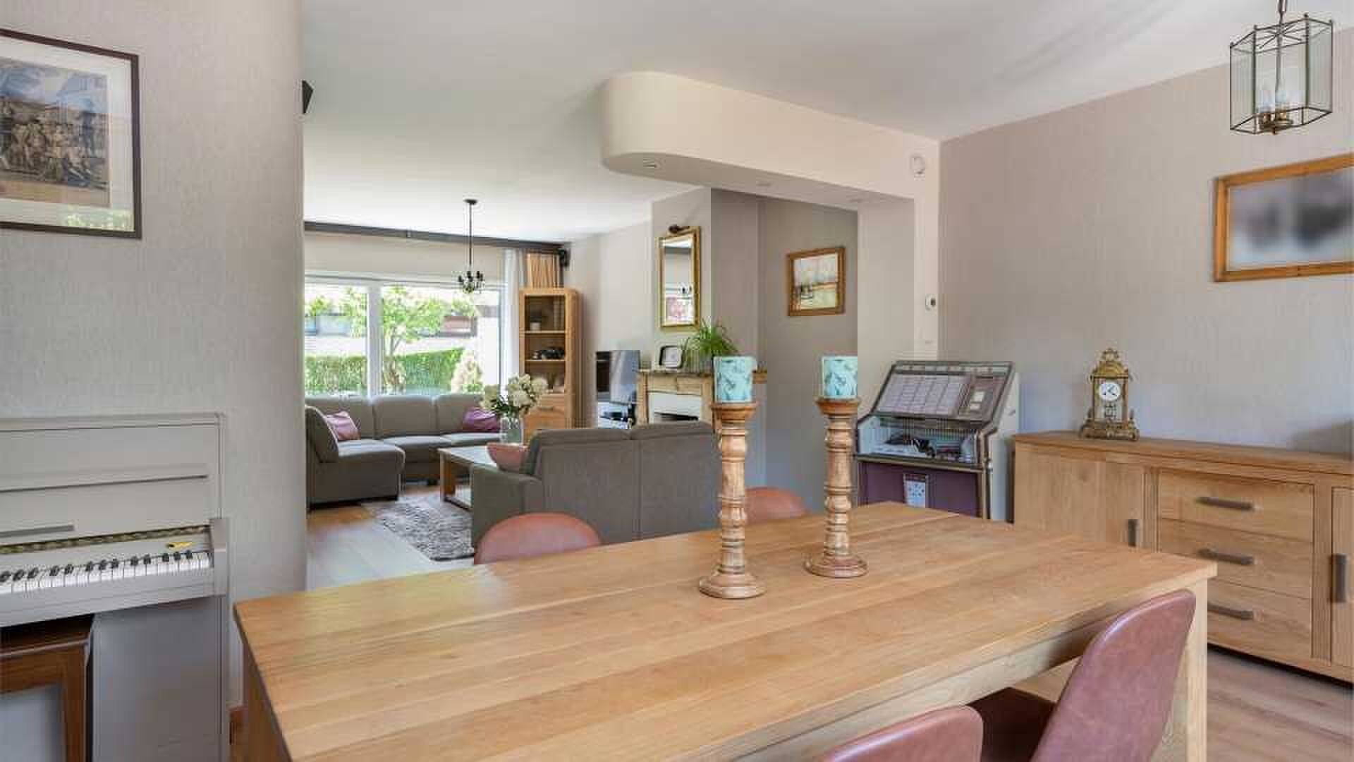 Tweede huis Anouk woonkamer