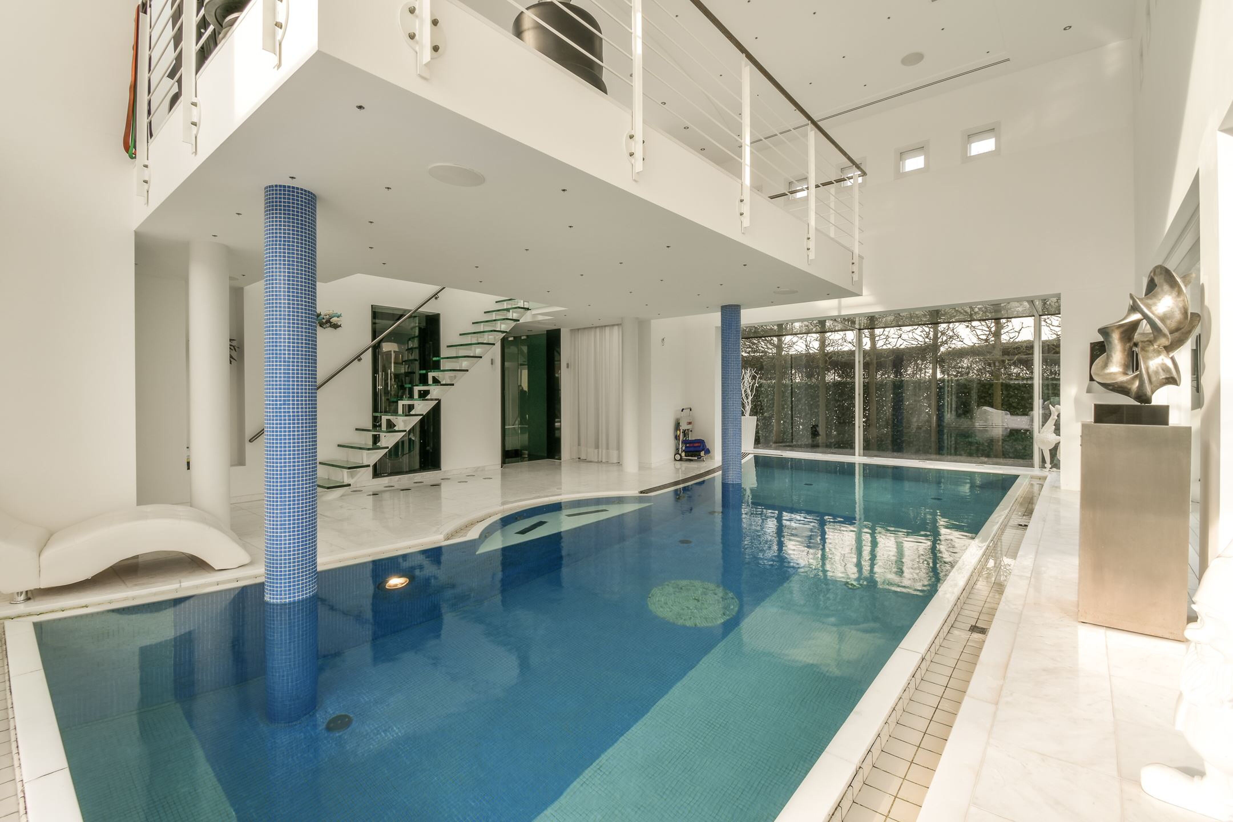 villa in hoofddorp te koop met zwembad funda