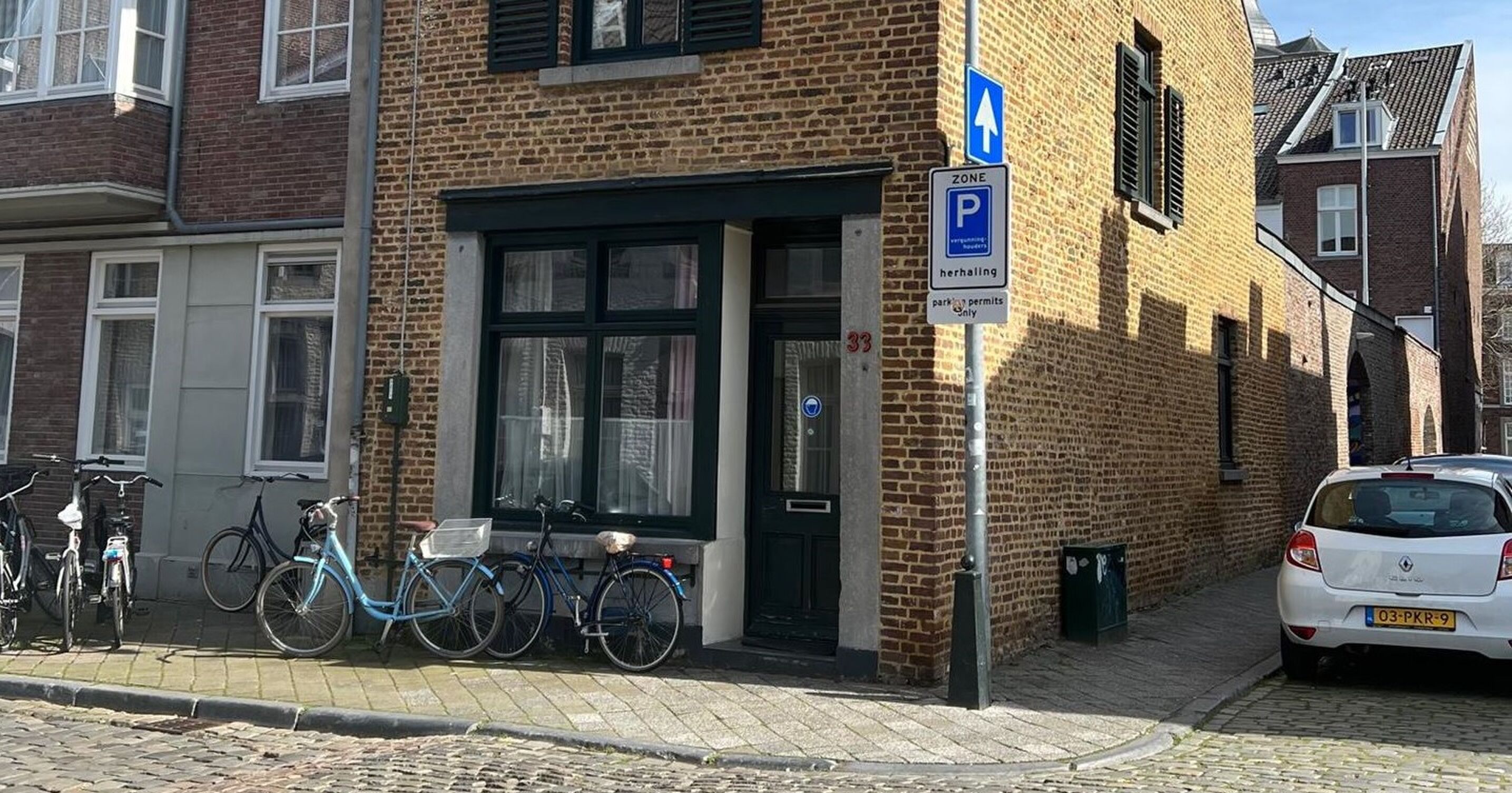 Eigenaar van deze Funda-woning in Maastricht had duidelijk geen zin om het op te ruimen