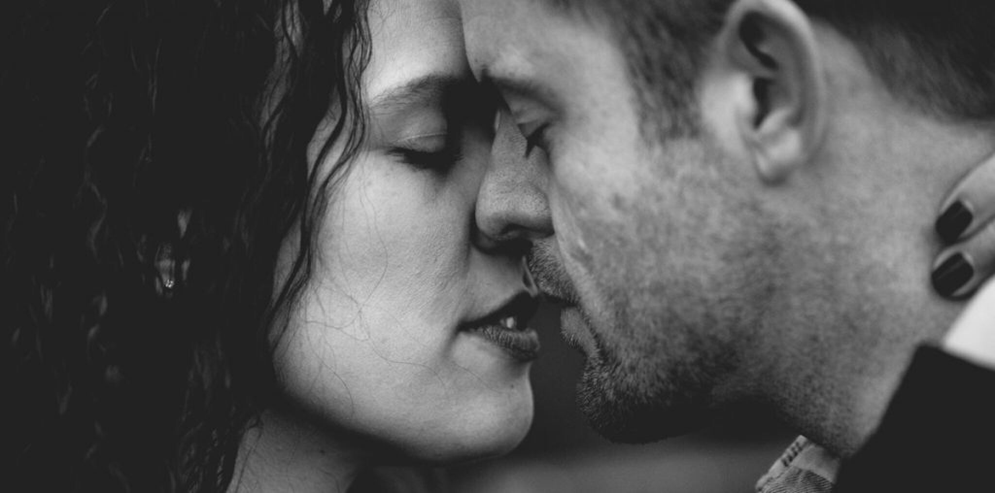 Wat je lichaam doet als je voor het eerst zoent met een nieuw iemand