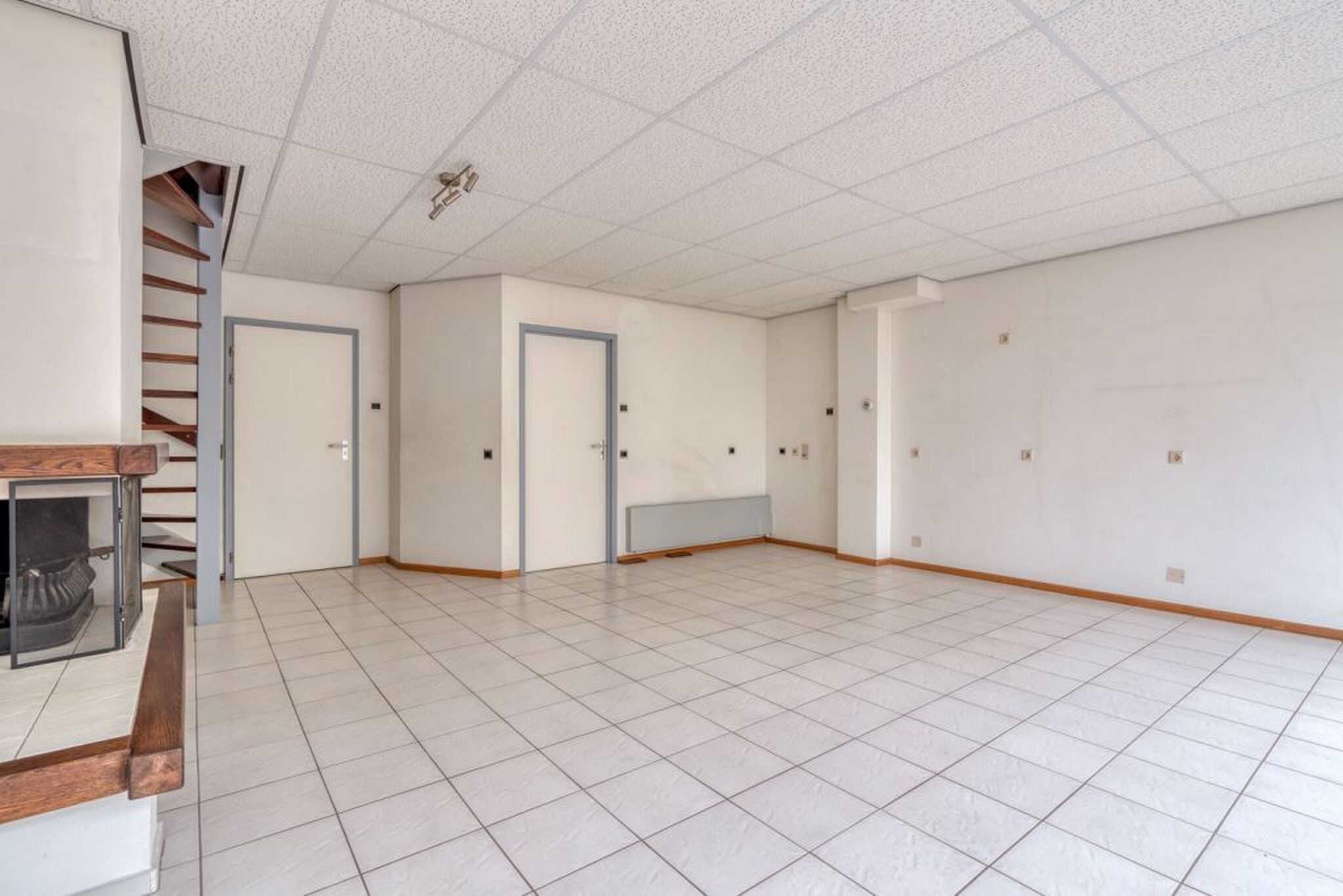 woonkamer met stopcontacten vreemd funda