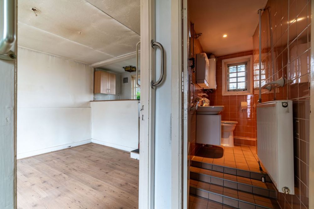 badkamer waltoren van stadsmuur Delft