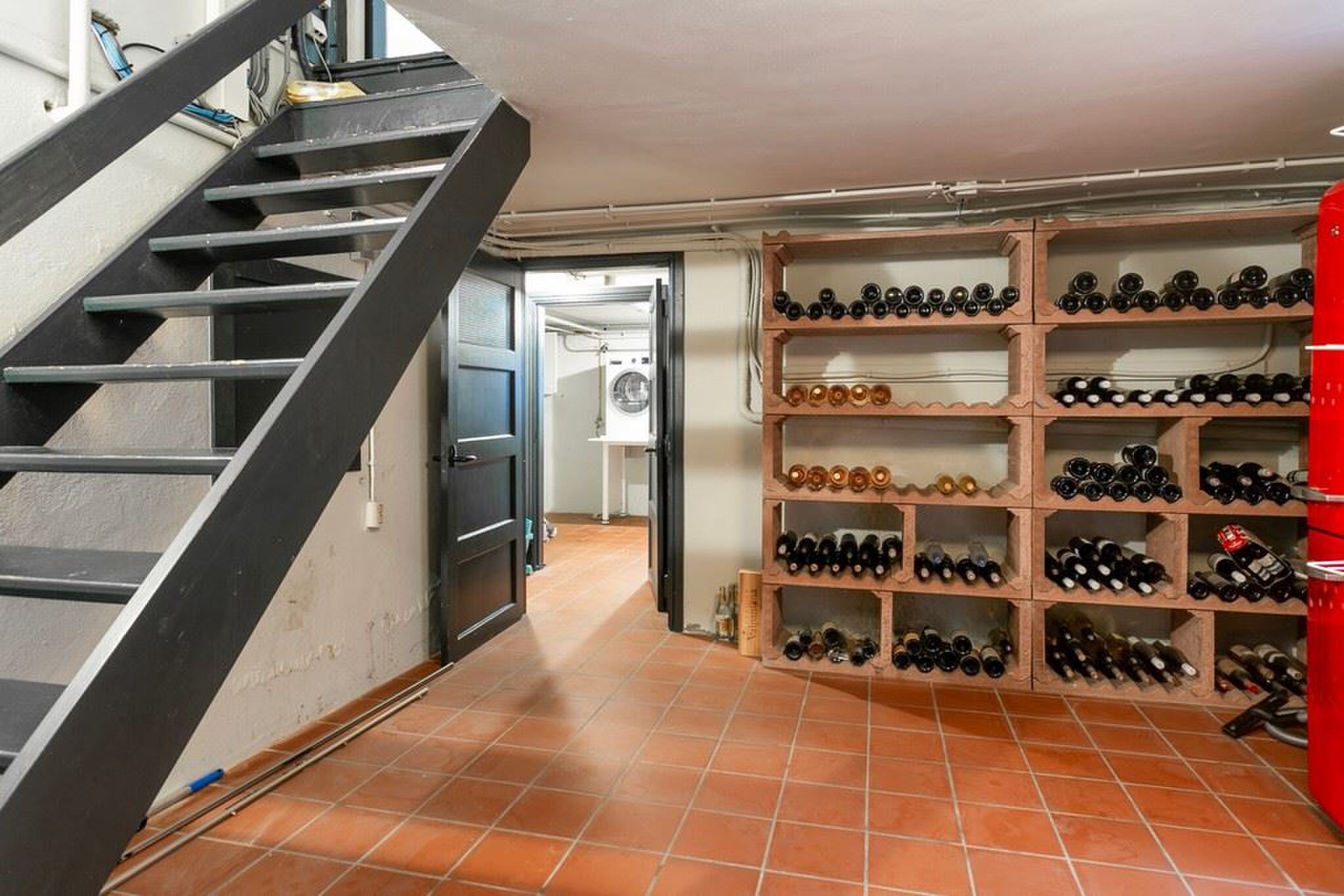 woning funda met wijnkelder te koop