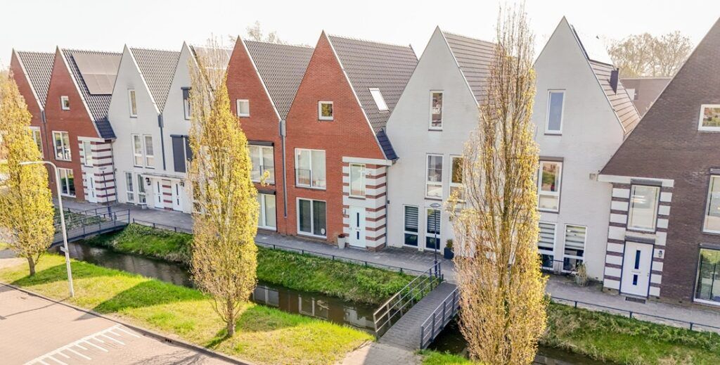 Rijtjeshuizen waarvoor huizenkopers boven de vraagprijs moeten bieden.