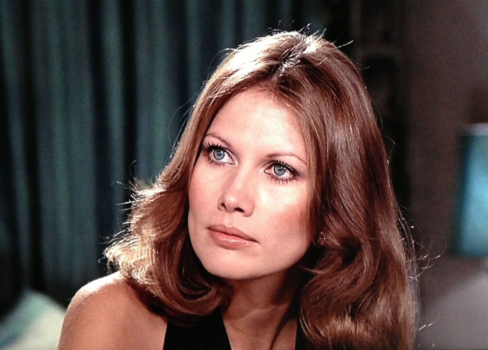 maud adams octopussy bond girl