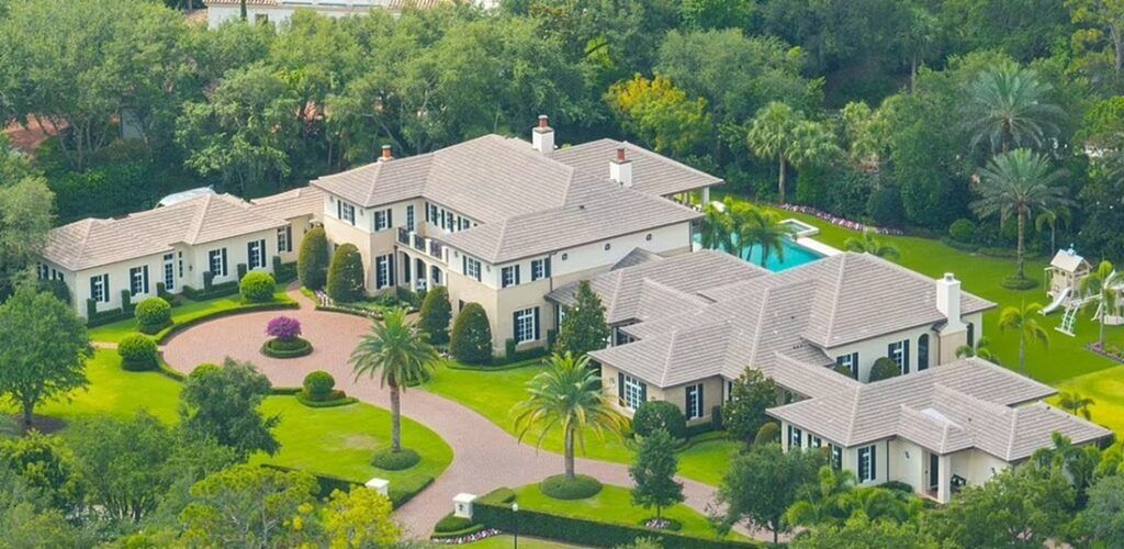 Overzicht van het herenhuis van rory mcilroy.