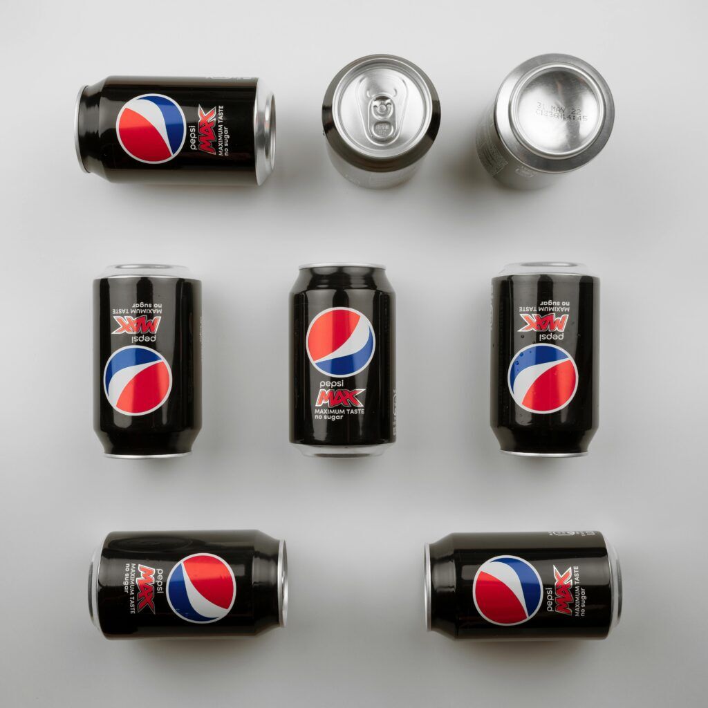 8 blikjes pepsi max (nog een zero product)