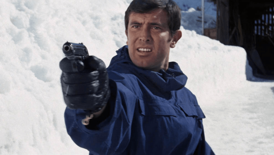 George Lazenby als James Bond in on her majesty's secret service