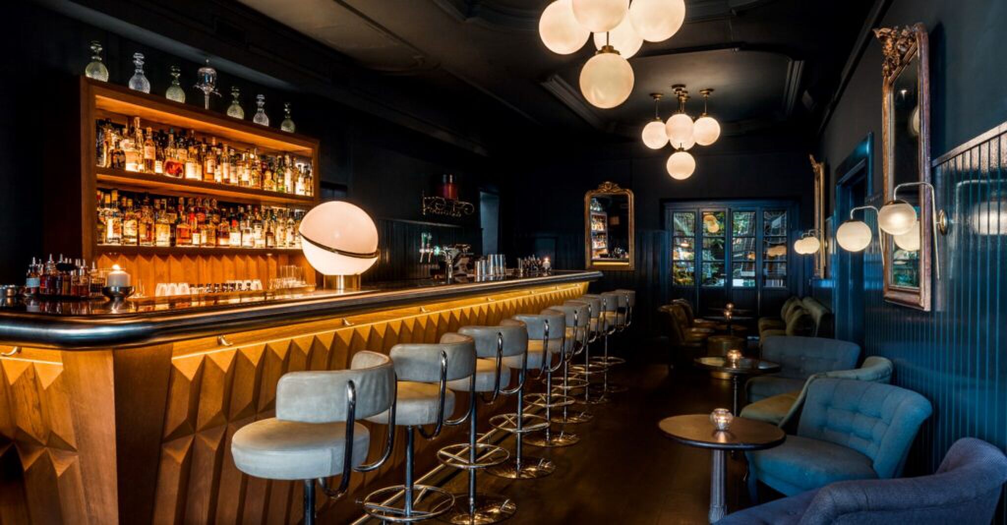 Het interieur van Pulitzer's Bar