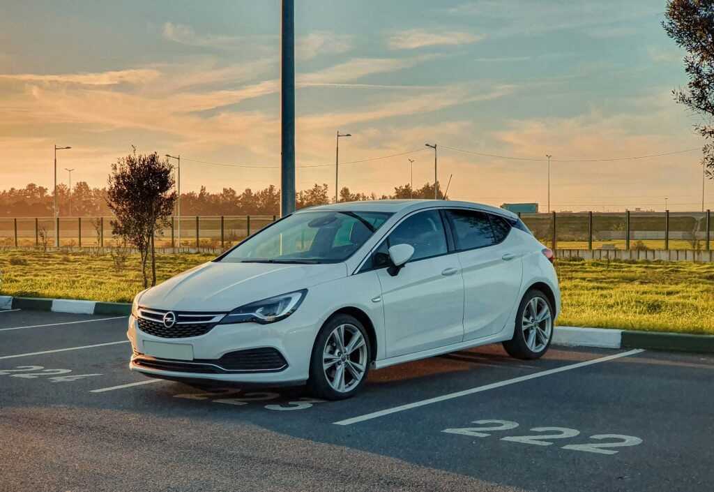de opel astra, waarin dus vermeend 696 km/u gereden in is